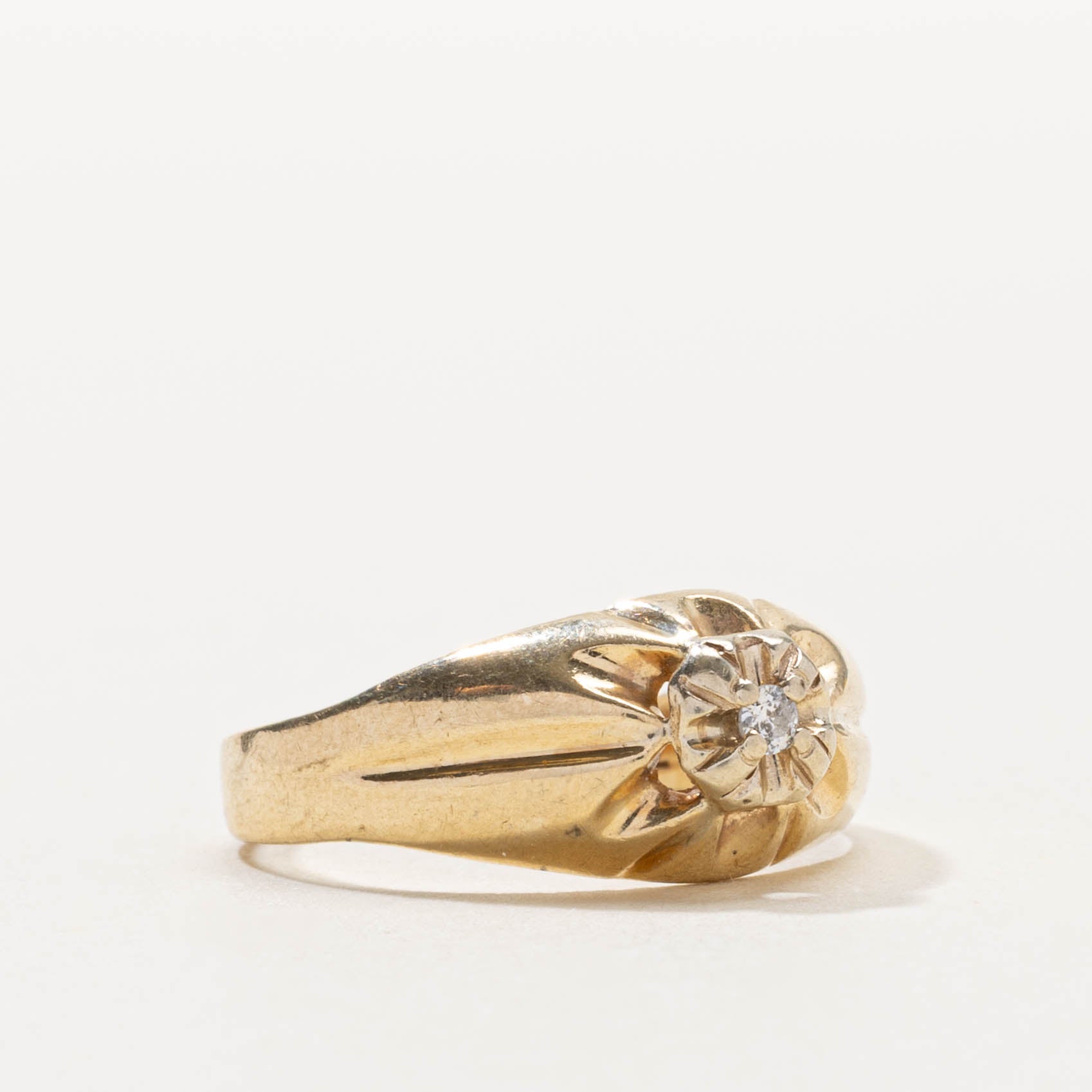 10k Diamond Grooved Dome Ring | SZ 6