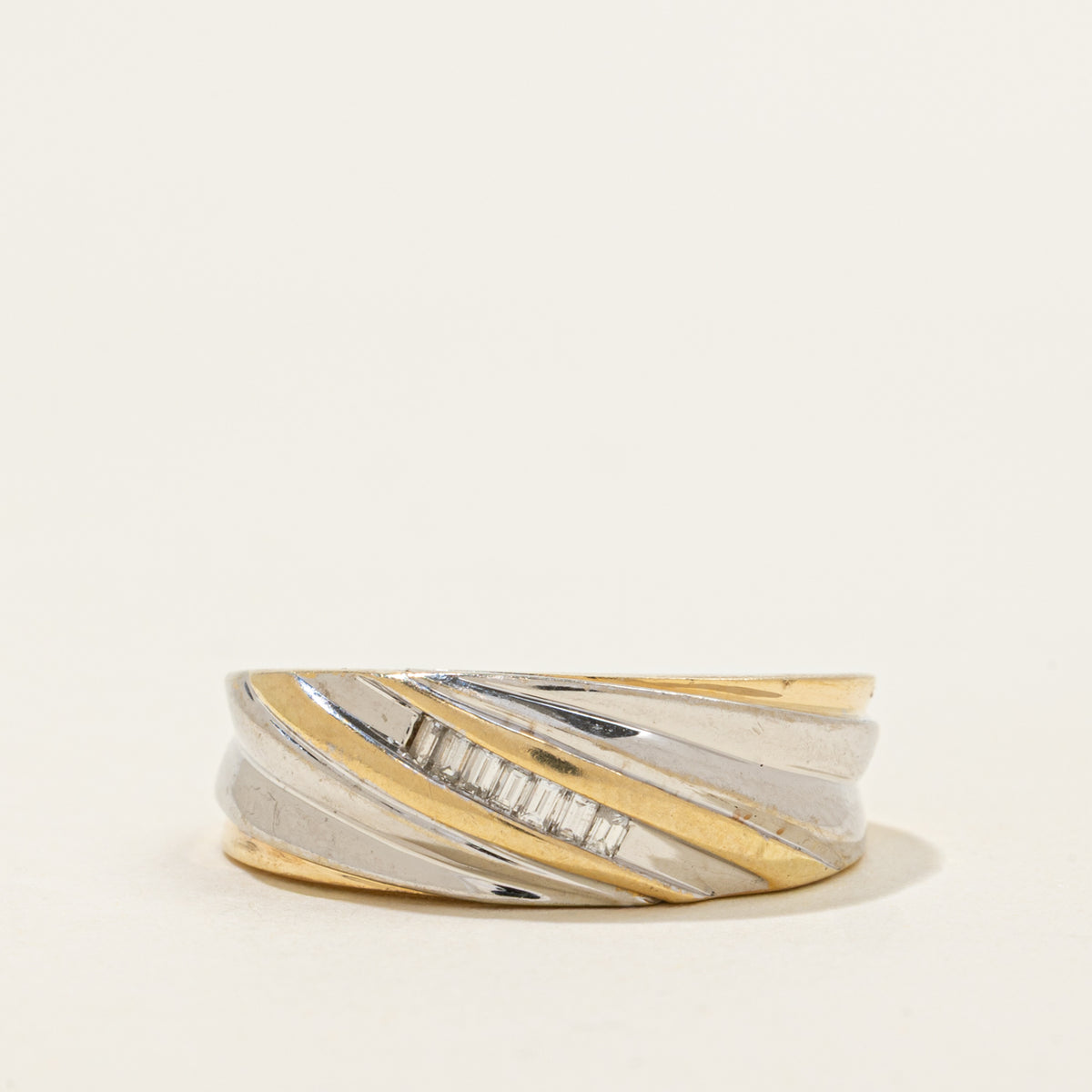 14k Two Tone Diagonal Diamond Grooved Band | 7.2mm | SZ 8.25