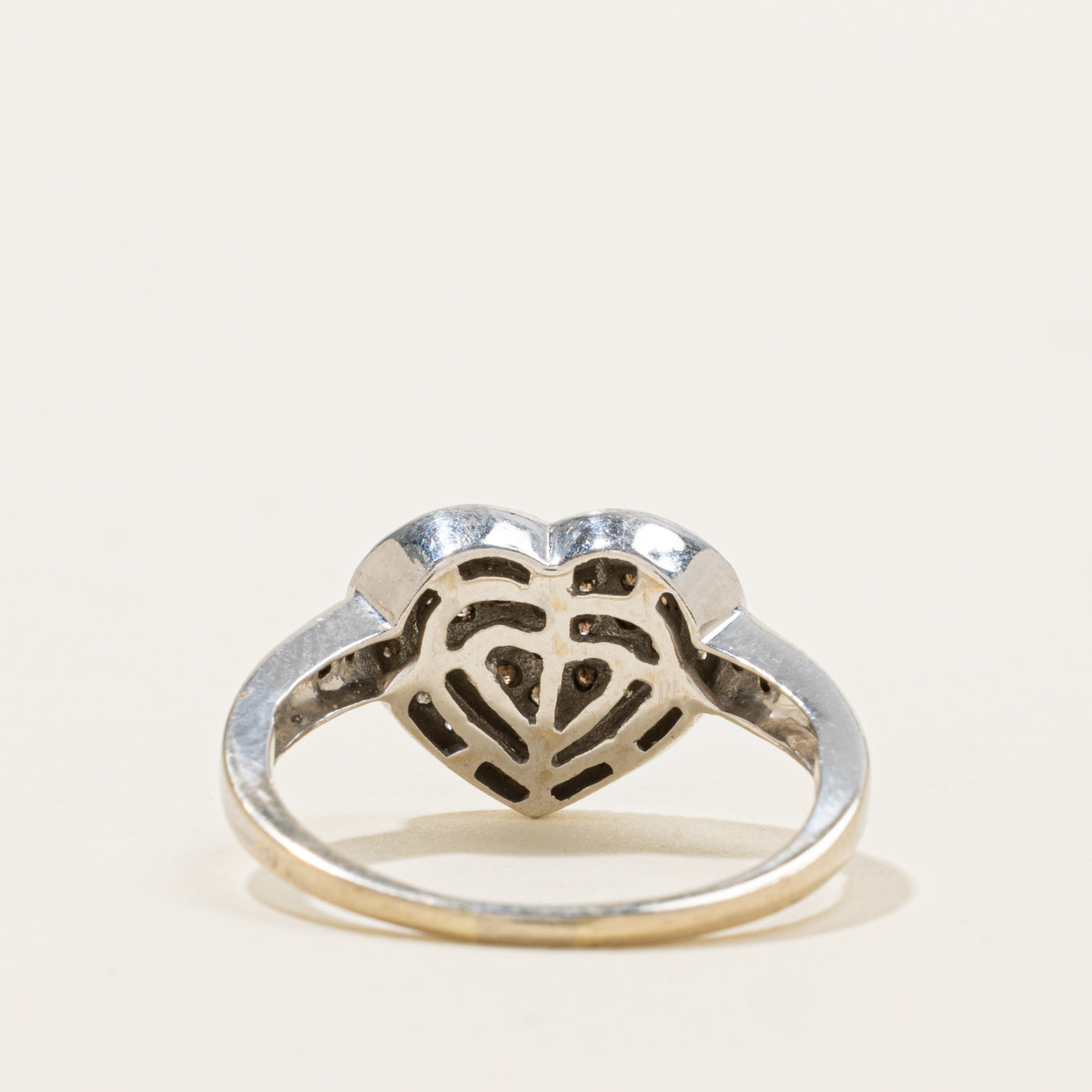14k Pave Set Diamond Cluster Halo Heart Ring | SZ 8.5