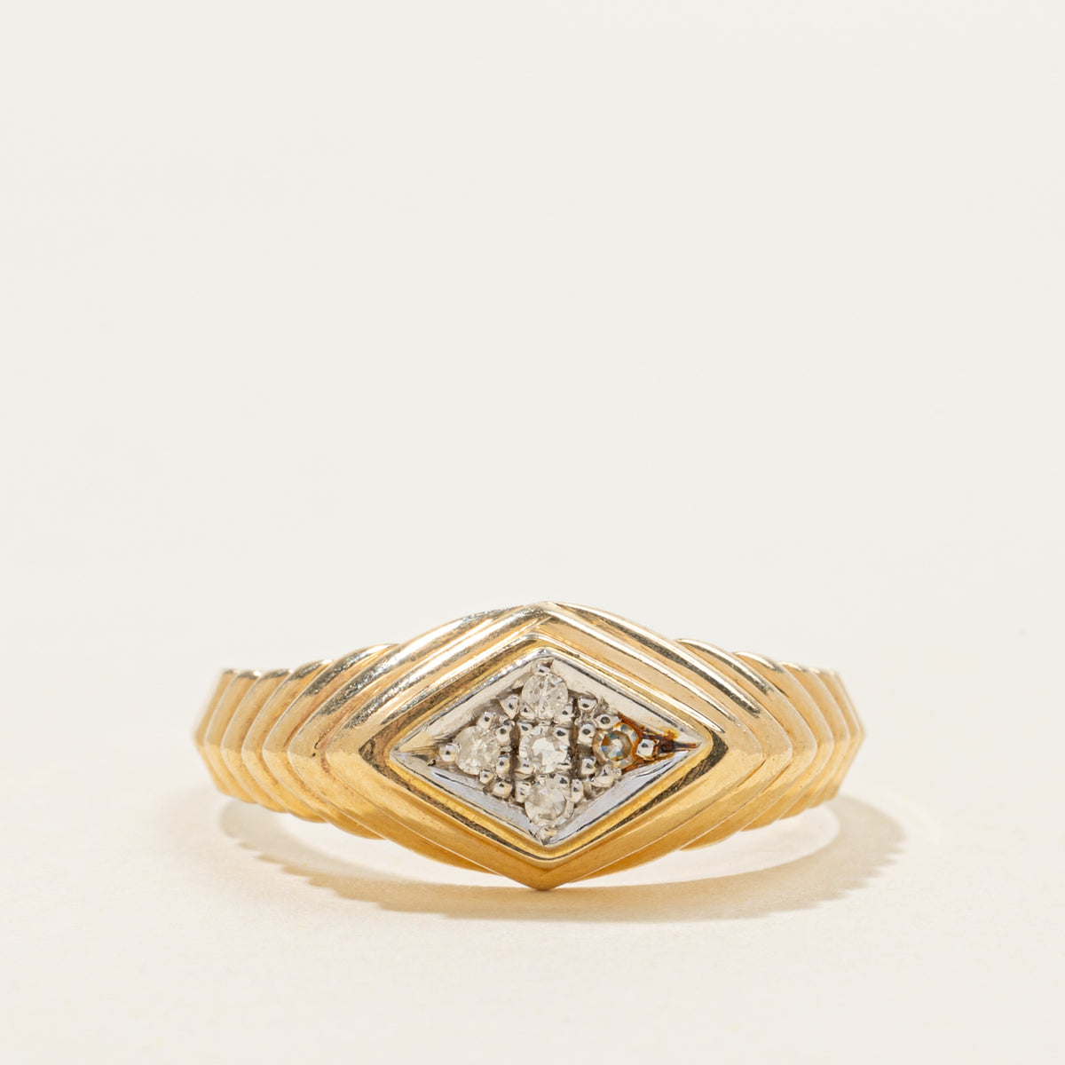 14k Diamond Rhombus Cluster Grooved Ring | SZ 9