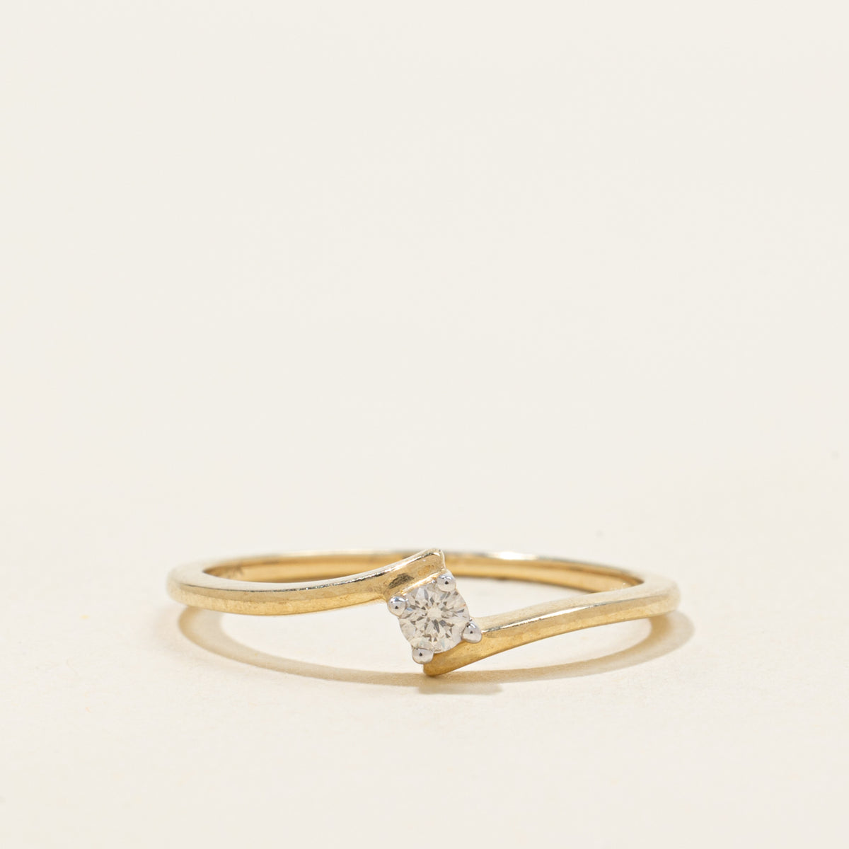 10k Solitaire Diamond Petite Bypass Ring | SZ 6.5