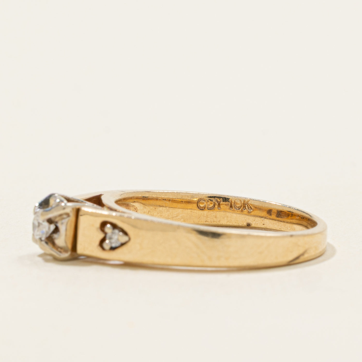 10k Illusion Set Diamond Heart Accented Ring | SZ 5.75