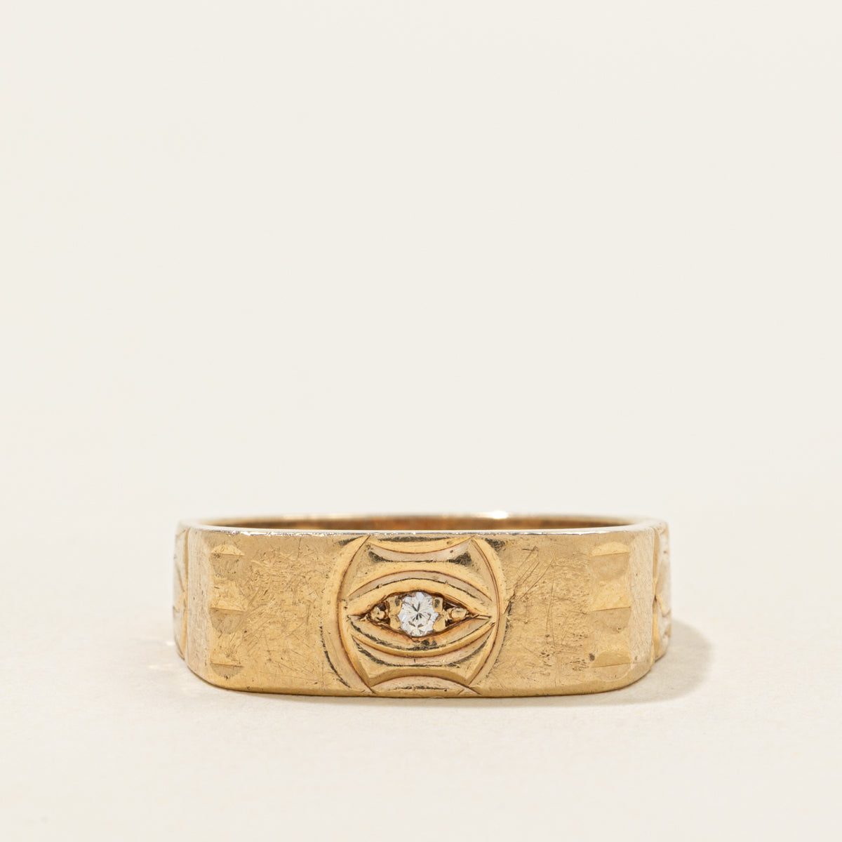 10k Diamond Engraved Soft-Square Band | SZ 7.5