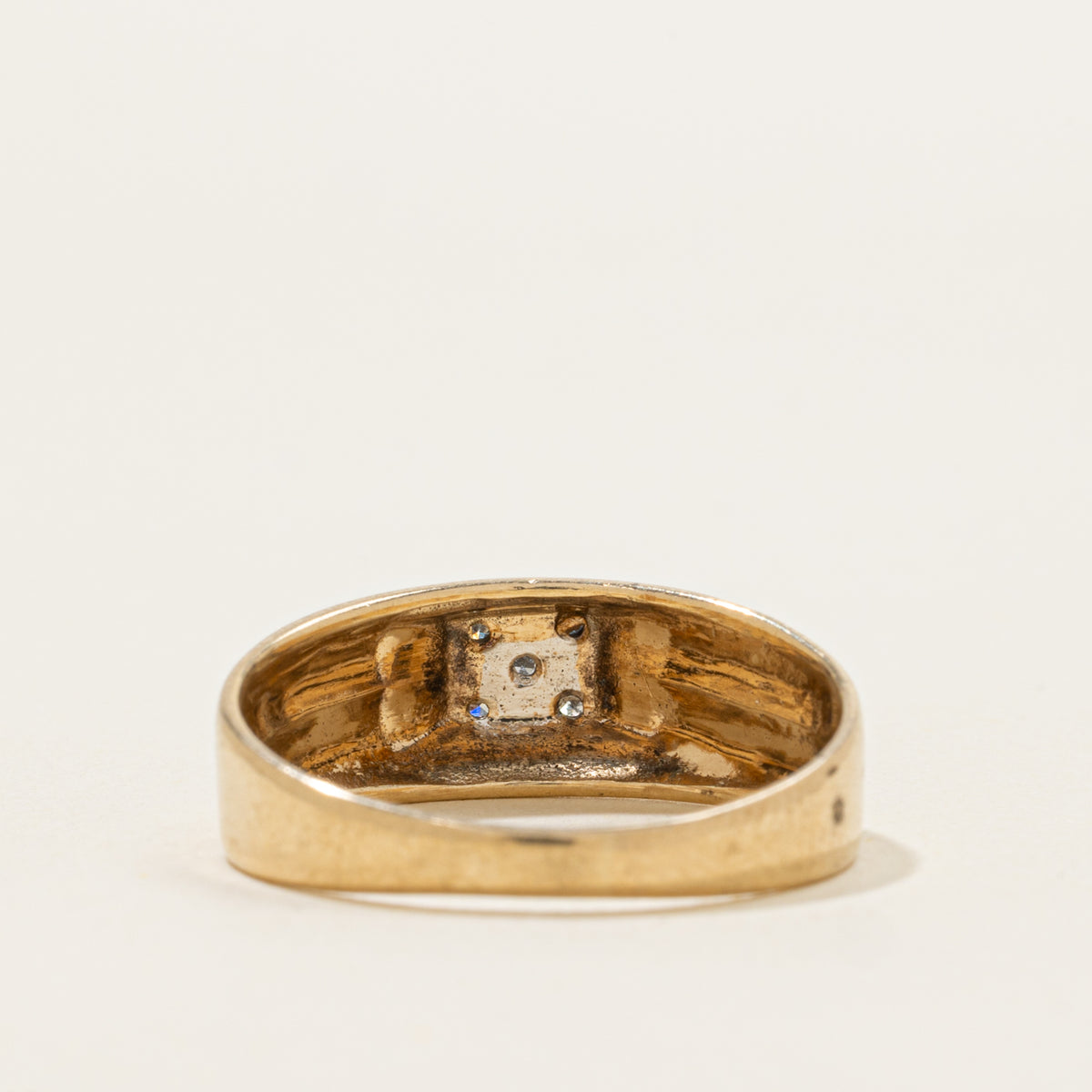 10k Diamond Cluster Grooved Band | SZ 9