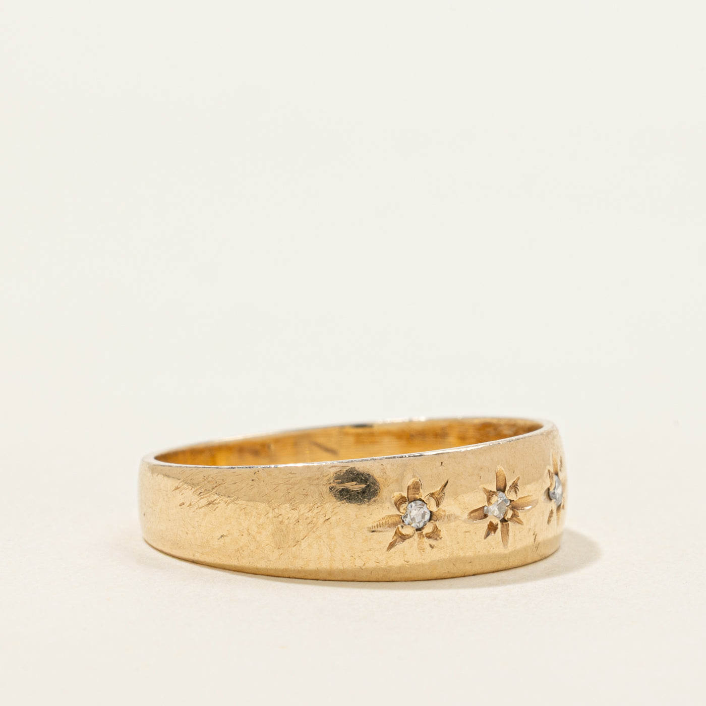 10k Star Set Three Stone Diamond Band | SZ 9.25