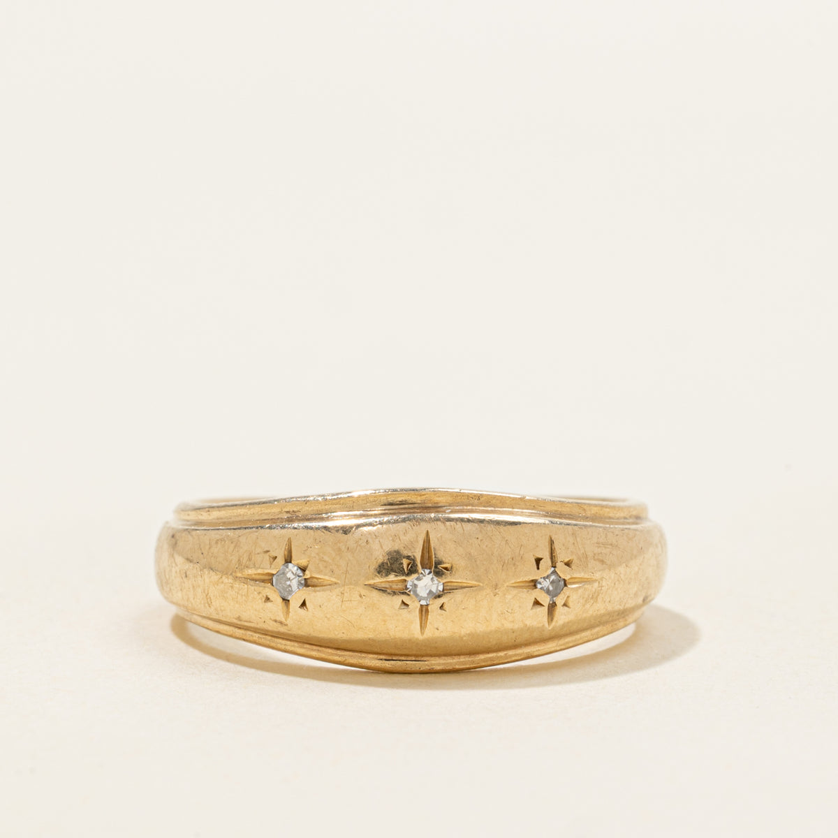 10k Star Set Three Stone Diamond Tapered Band | 7.58mm | SZ 7.75