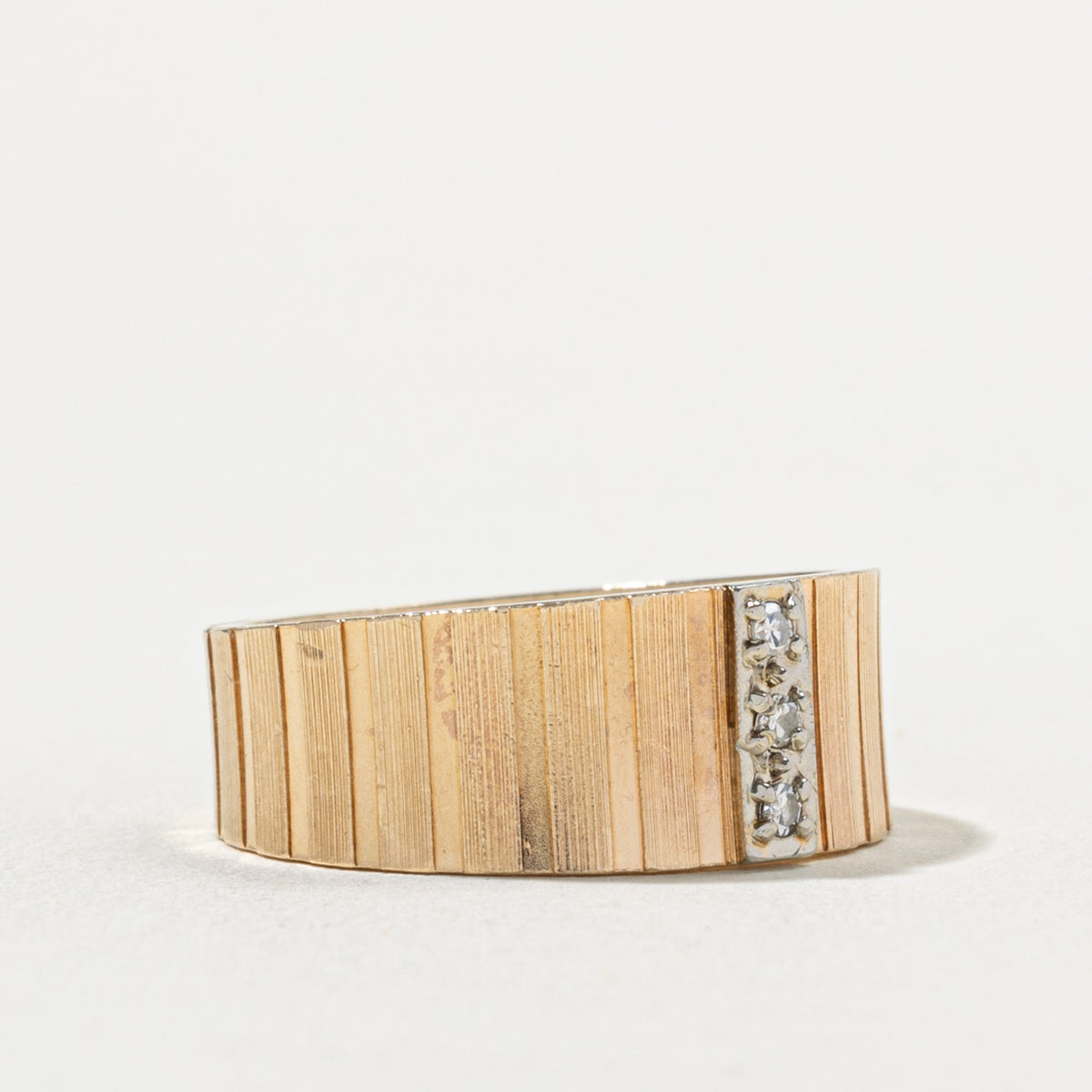 10k Diamond Column Fluted Band | 8.95mm | SZ 9.25