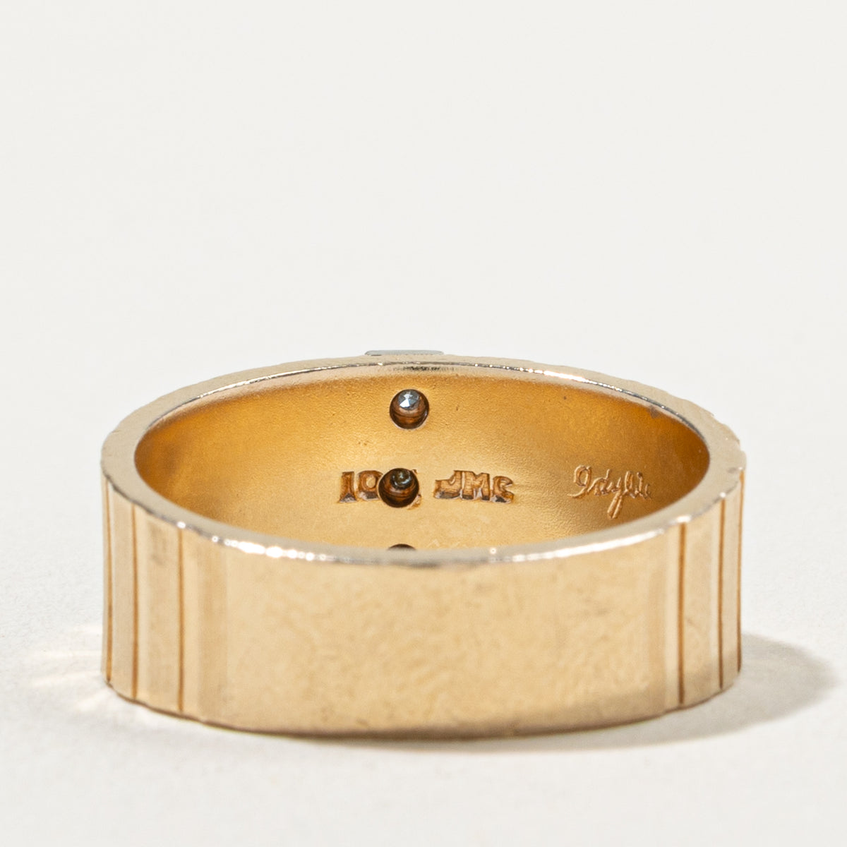 10k Diamond Column Fluted Band | 8.95mm | SZ 9.25