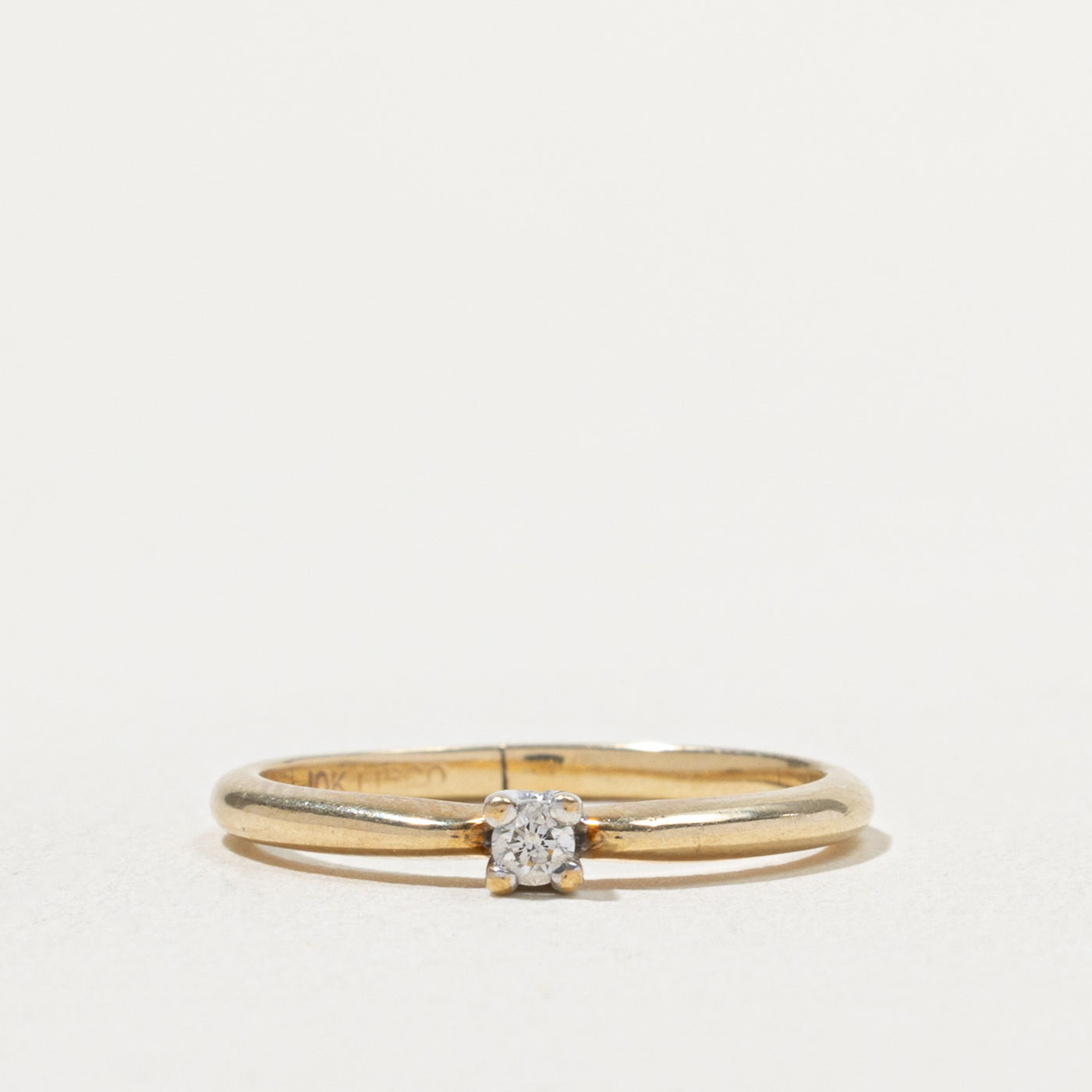 10k Solitaire Diamond Petite Ring | SZ 6.75