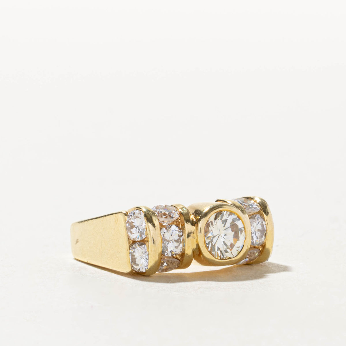 18k Bezel Set Diamond Channel Set Multi Row Accented Ring | 0.70ct VS1/VS2 H, 1.28ctw | SZ 4