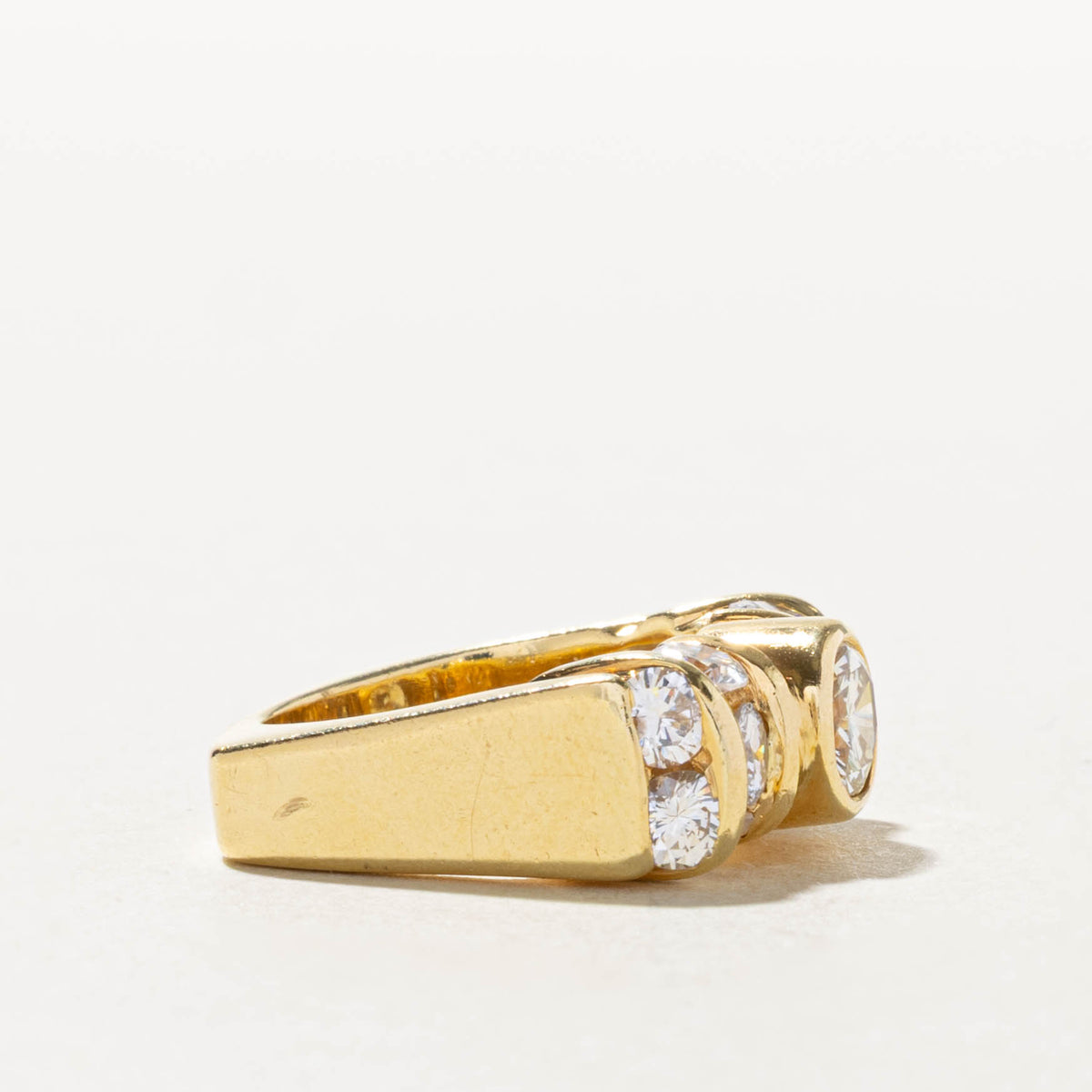 18k Bezel Set Diamond Channel Set Multi Row Accented Ring | 0.70ct VS1/VS2 H, 1.28ctw | SZ 4