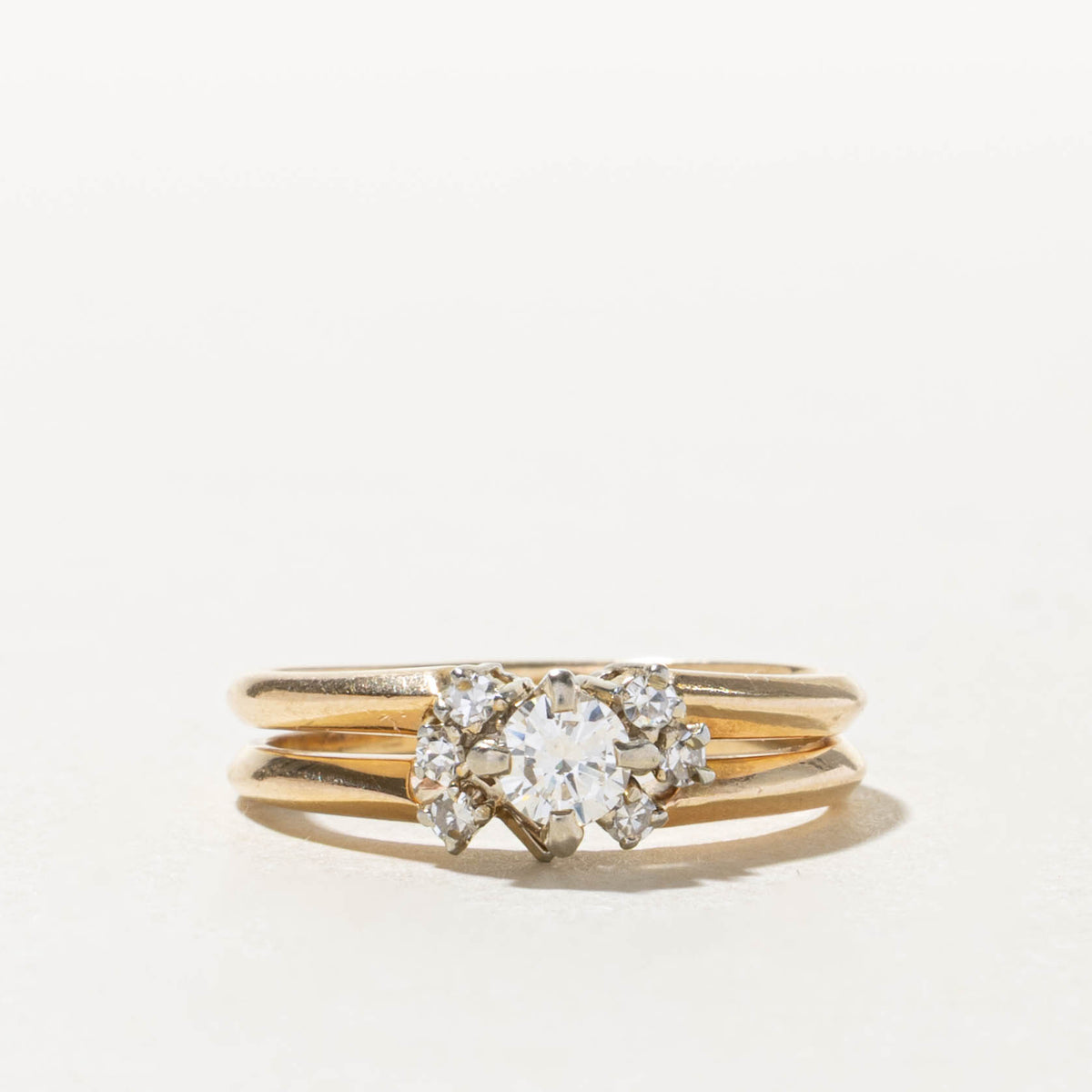 Diamond Cluster Accented Soldered Wedding Ring Set | 0.26ct VS2 I/J, 0.11ctw | SZ 7.5