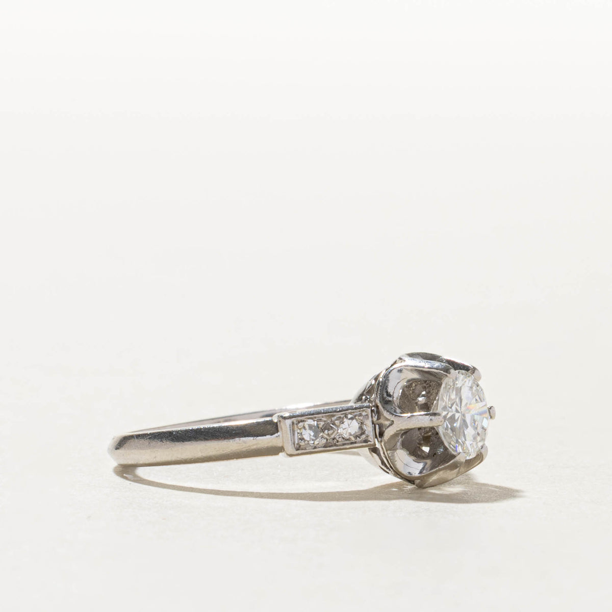 900 Platinum Belcher Set Diamond Accented Ring | 0.58ct VS2 H/I, 0.06ctw | SZ 7