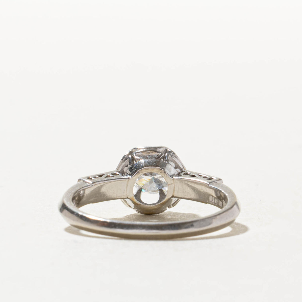 900 Platinum Belcher Set Diamond Accented Ring | 0.58ct VS2 H/I, 0.06ctw | SZ 7
