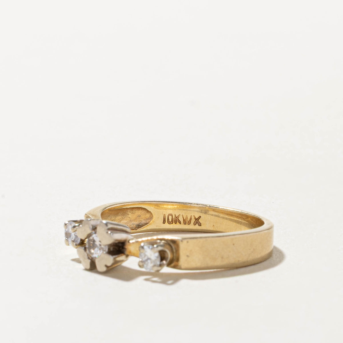 10k Two Tone Illusion Set Diamond Floral Reverse Tapered Ring | 0.27ctw | SZ 6.25
