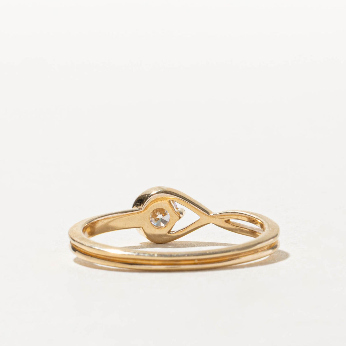 14k Solitaire Diamond Looped Cross Over Ring | 0.25ct VS1 H | SZ 7.75