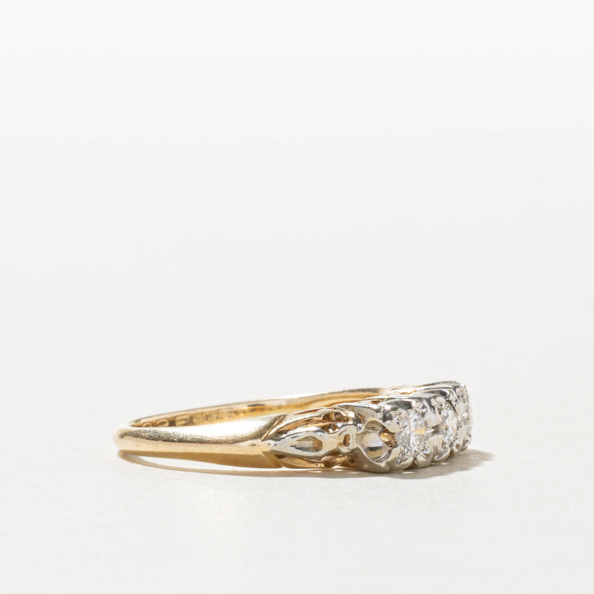 14k Two Tone Illusion Set Three Stone Diamond Ring | 0.22ctw | SZ 5.25
