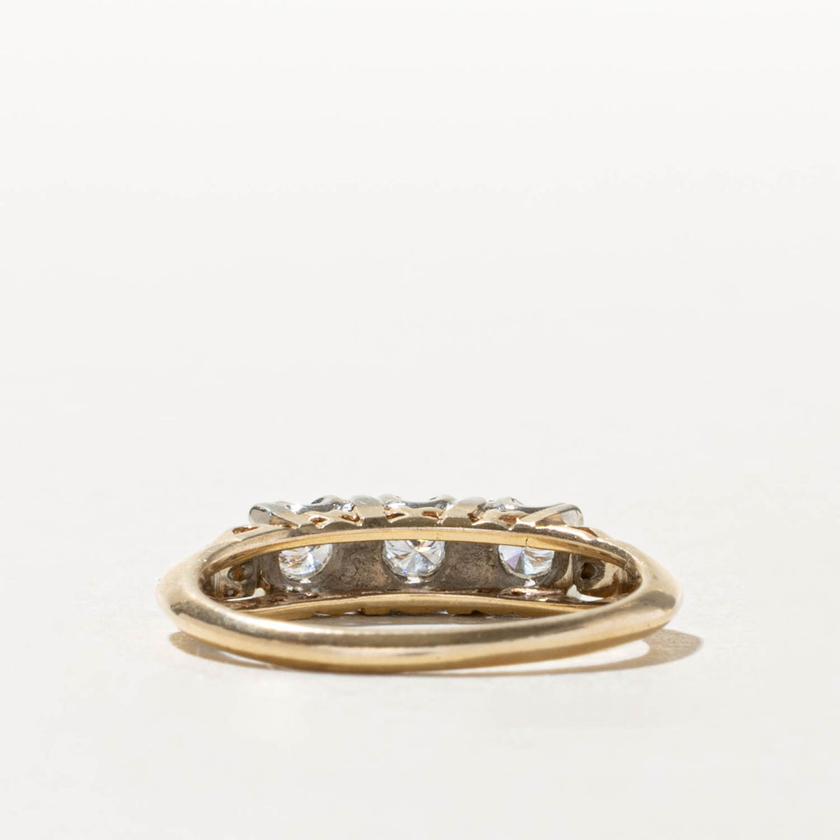 14k Two Tone Illusion Set Three Stone Diamond Ring | 0.22ctw | SZ 5.25
