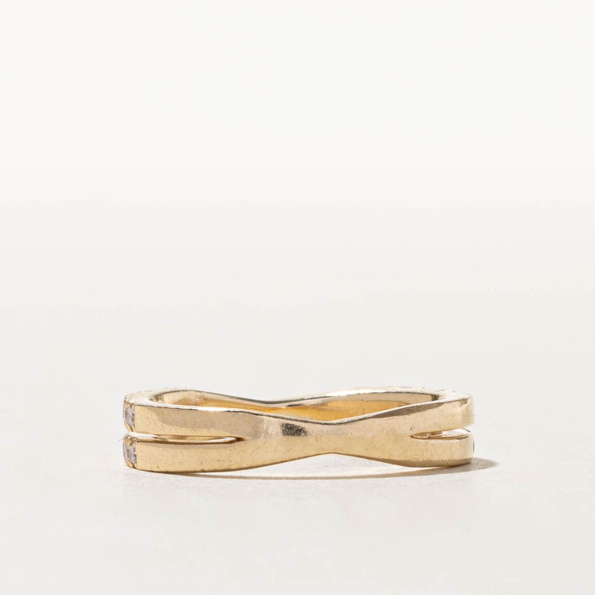 14k Semi Eternity Diamond Milgrained Cross Over Ring | 0.33ctw | SZ 5