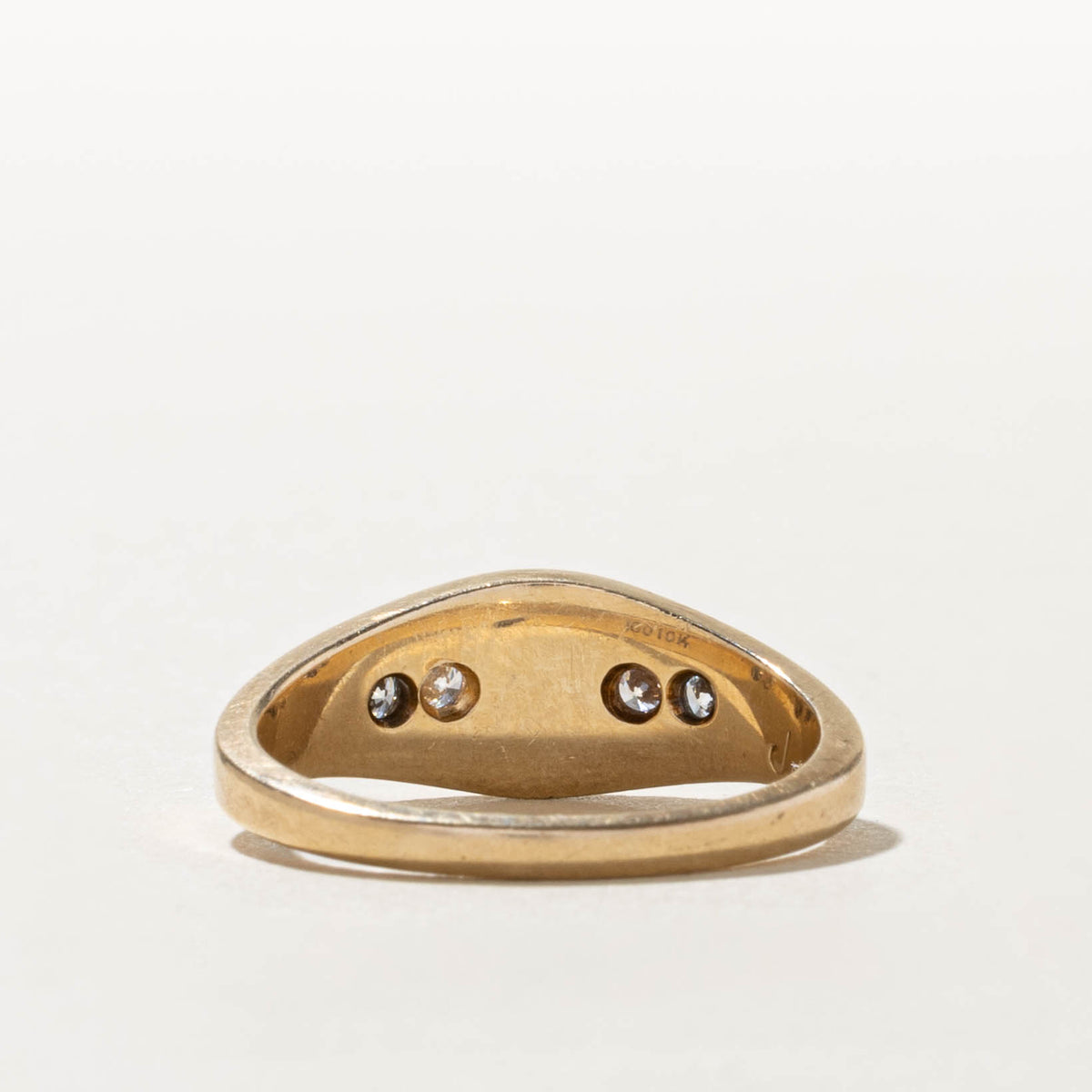 10k Four Stone Diamond Engraved Shell Signet Ring | 0.25ctw | SZ 8.5