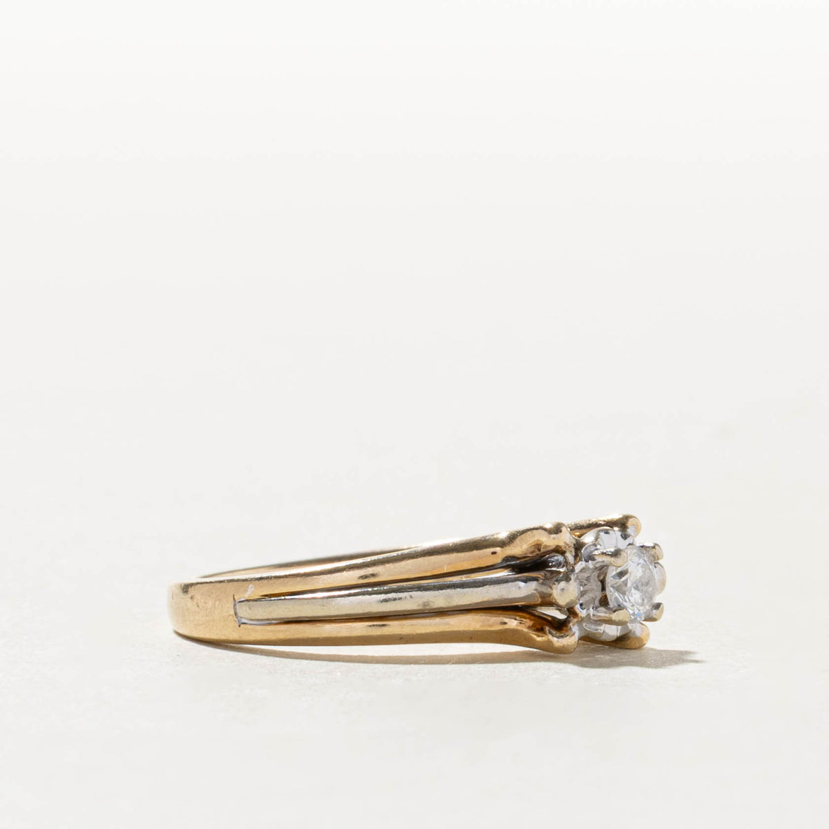 14k Two Tone Solitaire Diamond Grooved Ring | 0.15ct | SZ 7.25