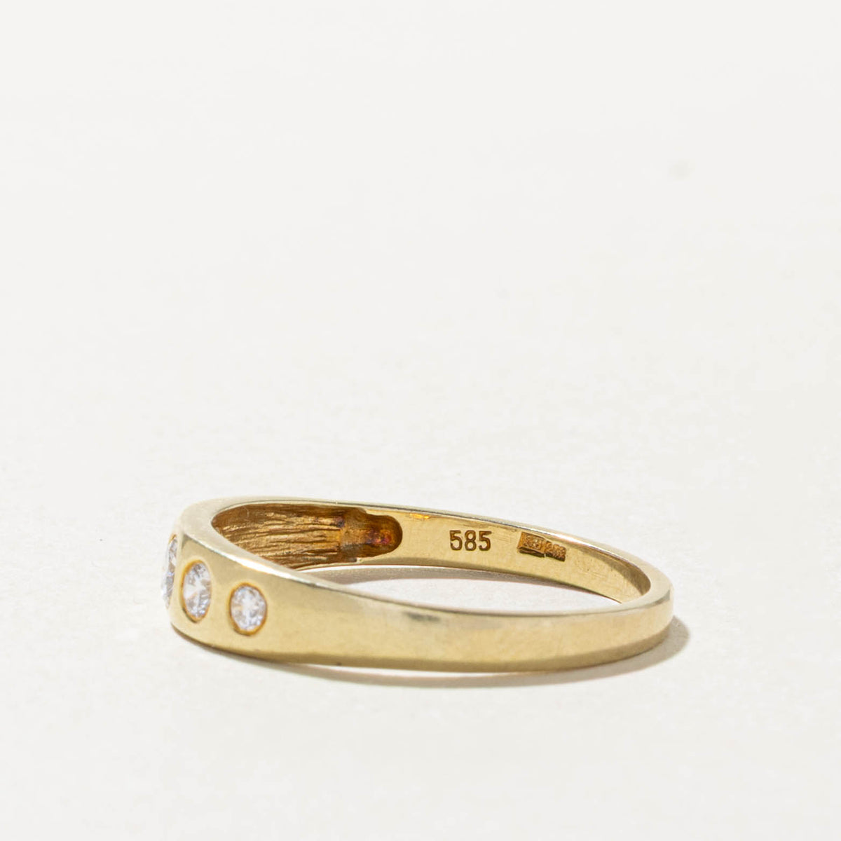 14k Flush Set Five Stone Diamond Band | 0.25ctw | 4.20mm | SZ 8