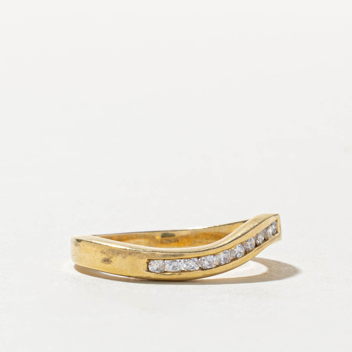 18k Semi Eternity Diamond Wave Contour Band | 0.15ctw | 3.00mm | SZ 6.25