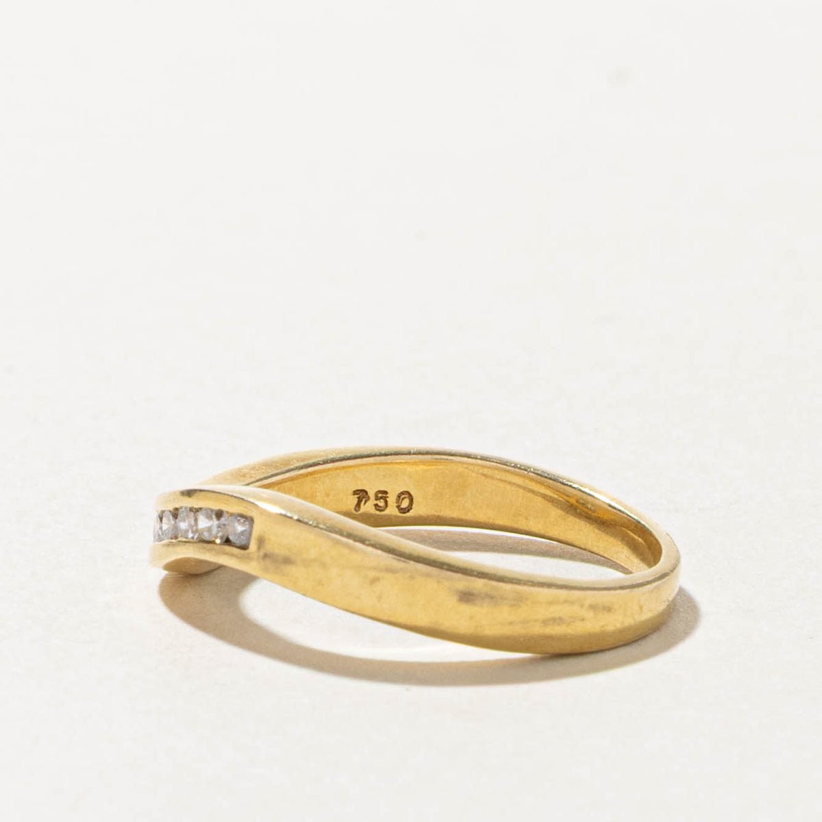 18k Semi Eternity Diamond Wave Contour Band | 0.15ctw | 3.00mm | SZ 6.25