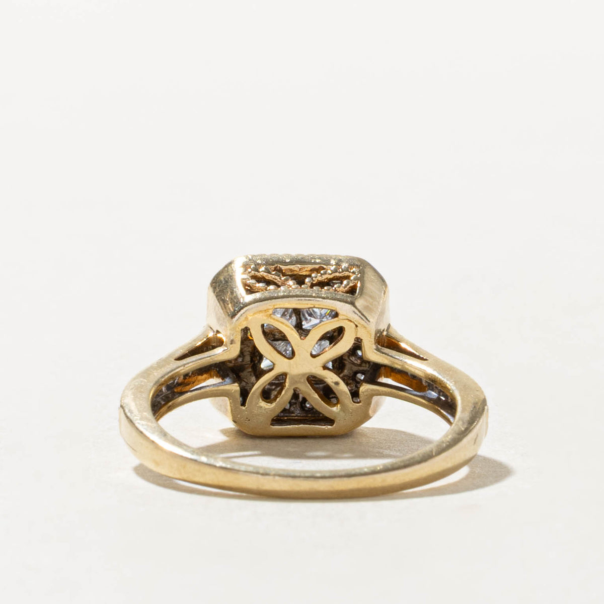 10k Illusion Set Princess Cut Diamond Halo Ring | 0.65ctw | SZ 7