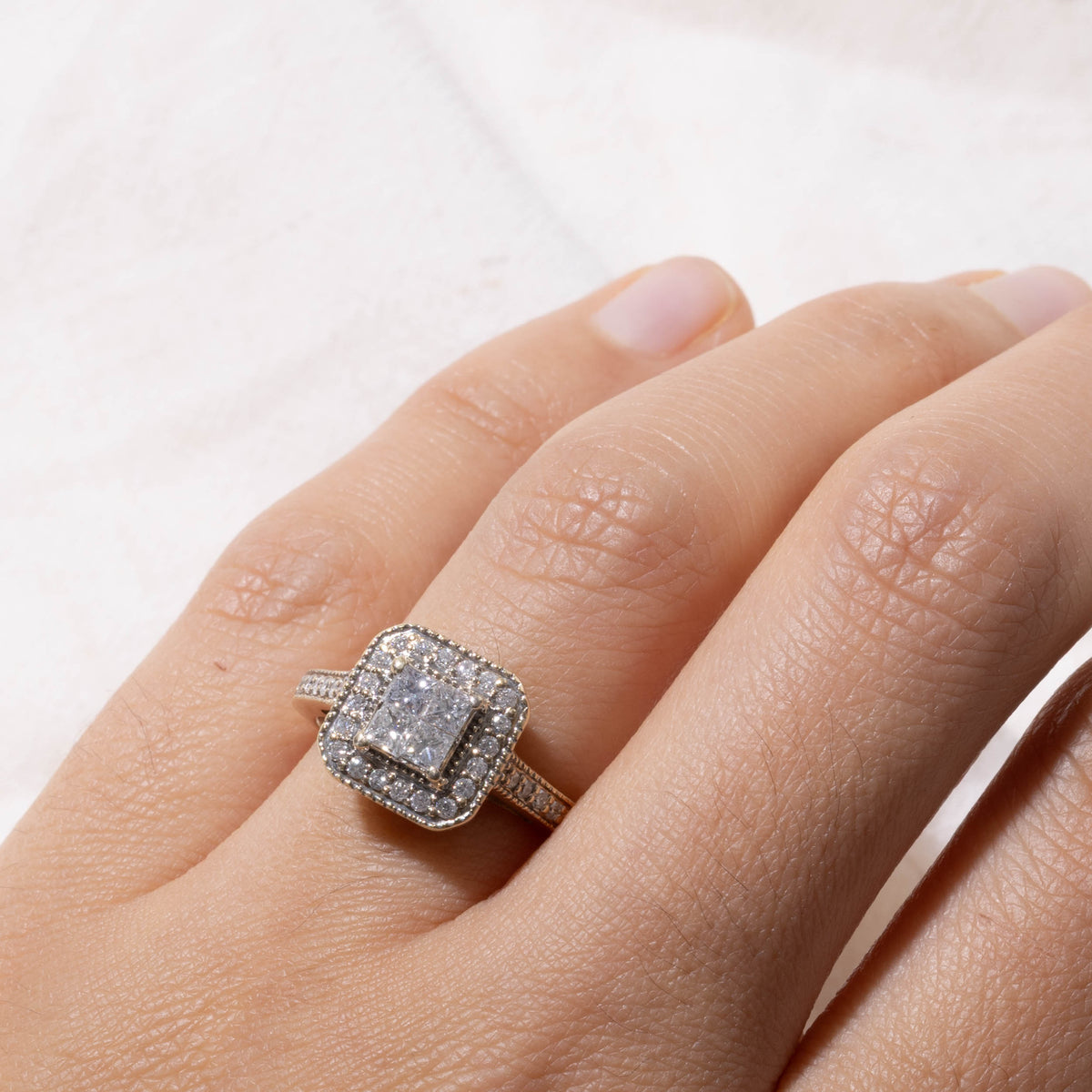 10k Illusion Set Princess Cut Diamond Halo Ring | 0.65ctw | SZ 7