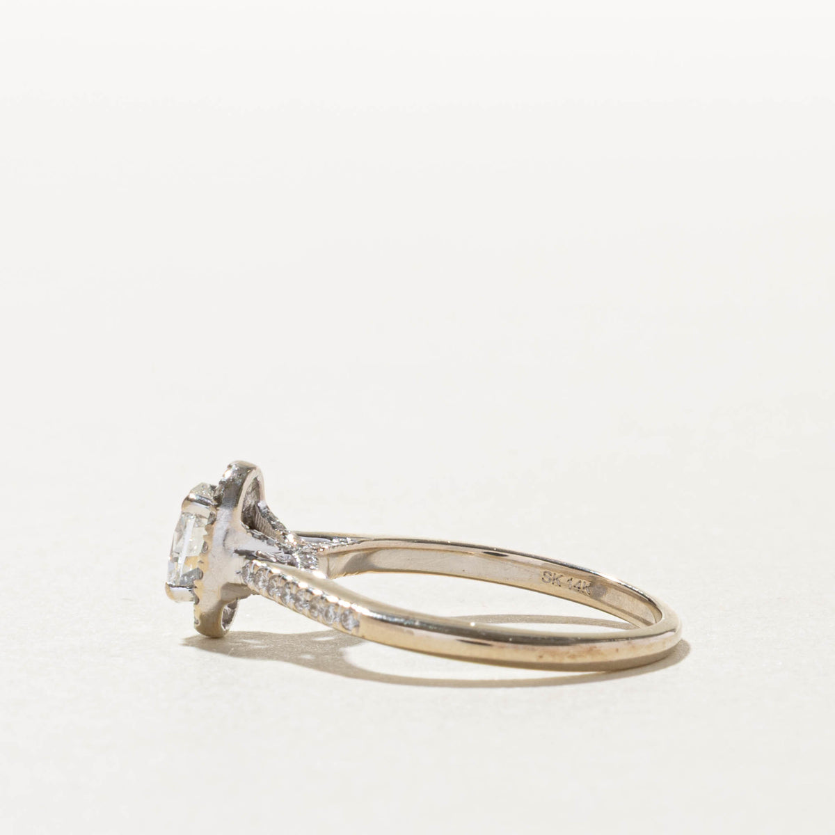 14k Oval Cut Diamond Halo Ring | 0.60ct SI1/SI2 H/I, 0.36ctw | SZ 6