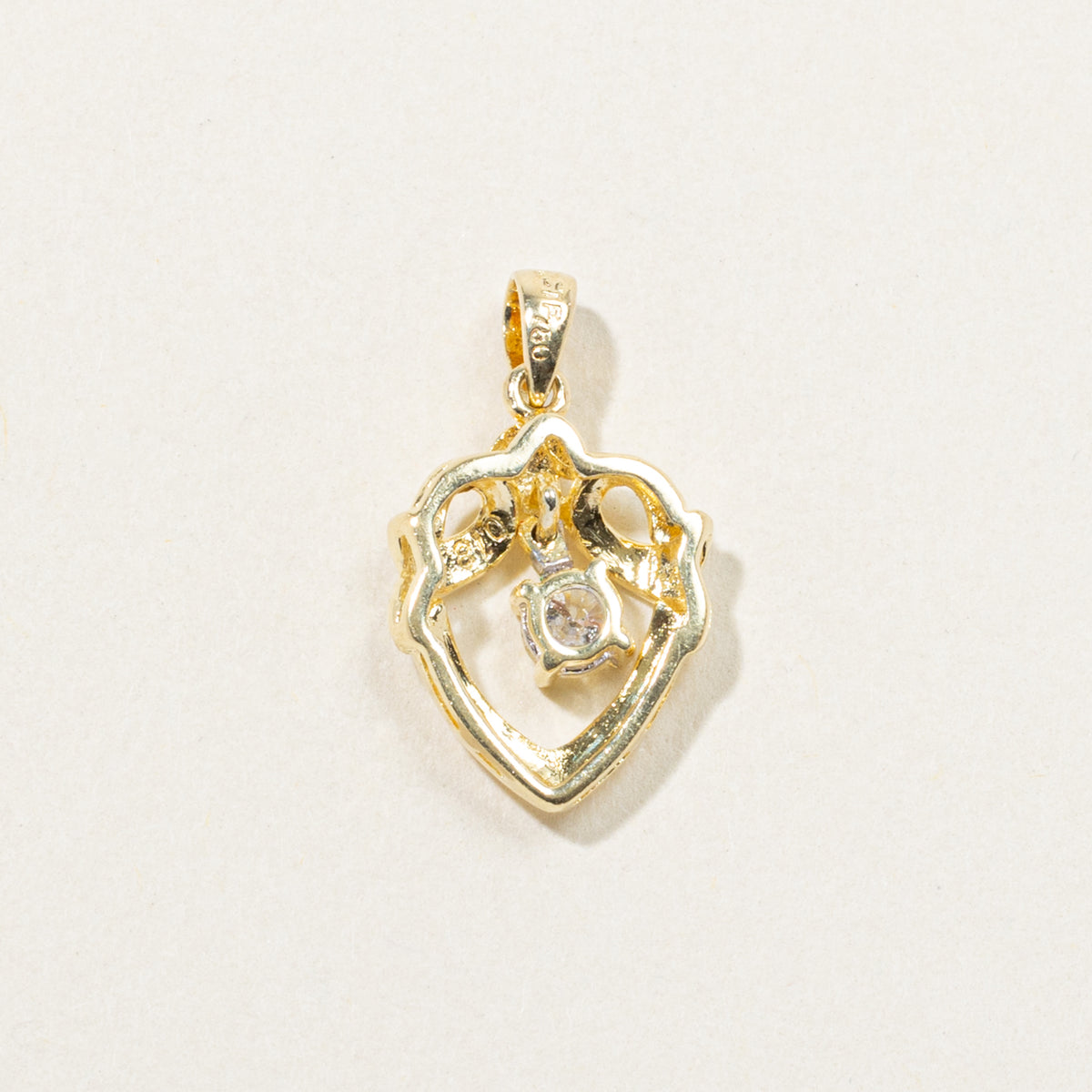 18k Solitaire Diamond Heart Pendant | 0.18ct