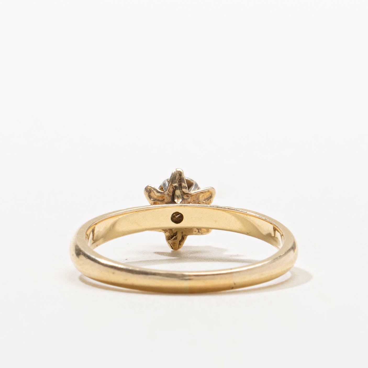 14k Illusion Set Diamond Star Ring | SZ 8