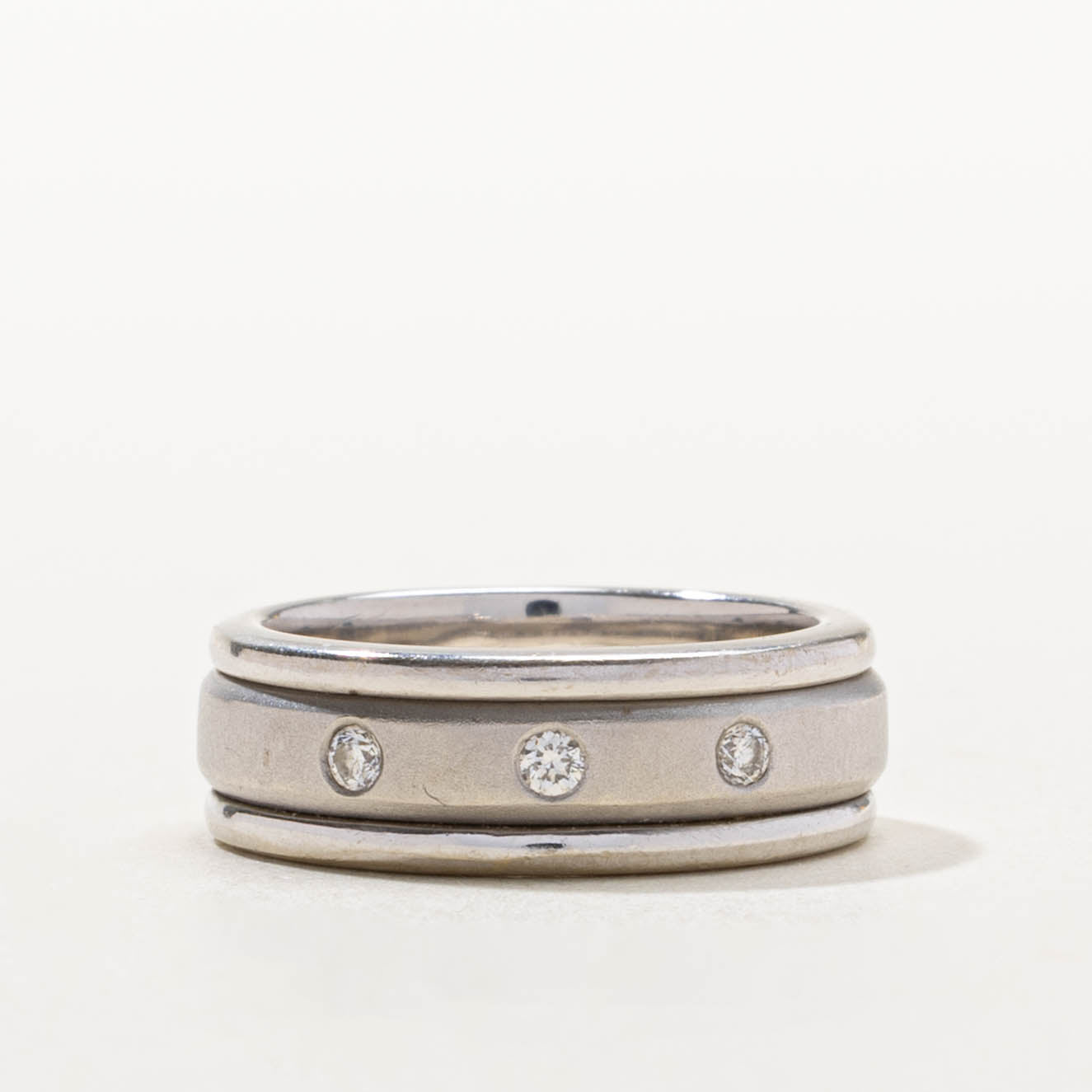 14k Three Stone Diamond Grooved Band | 6.30mm | SZ 4.75