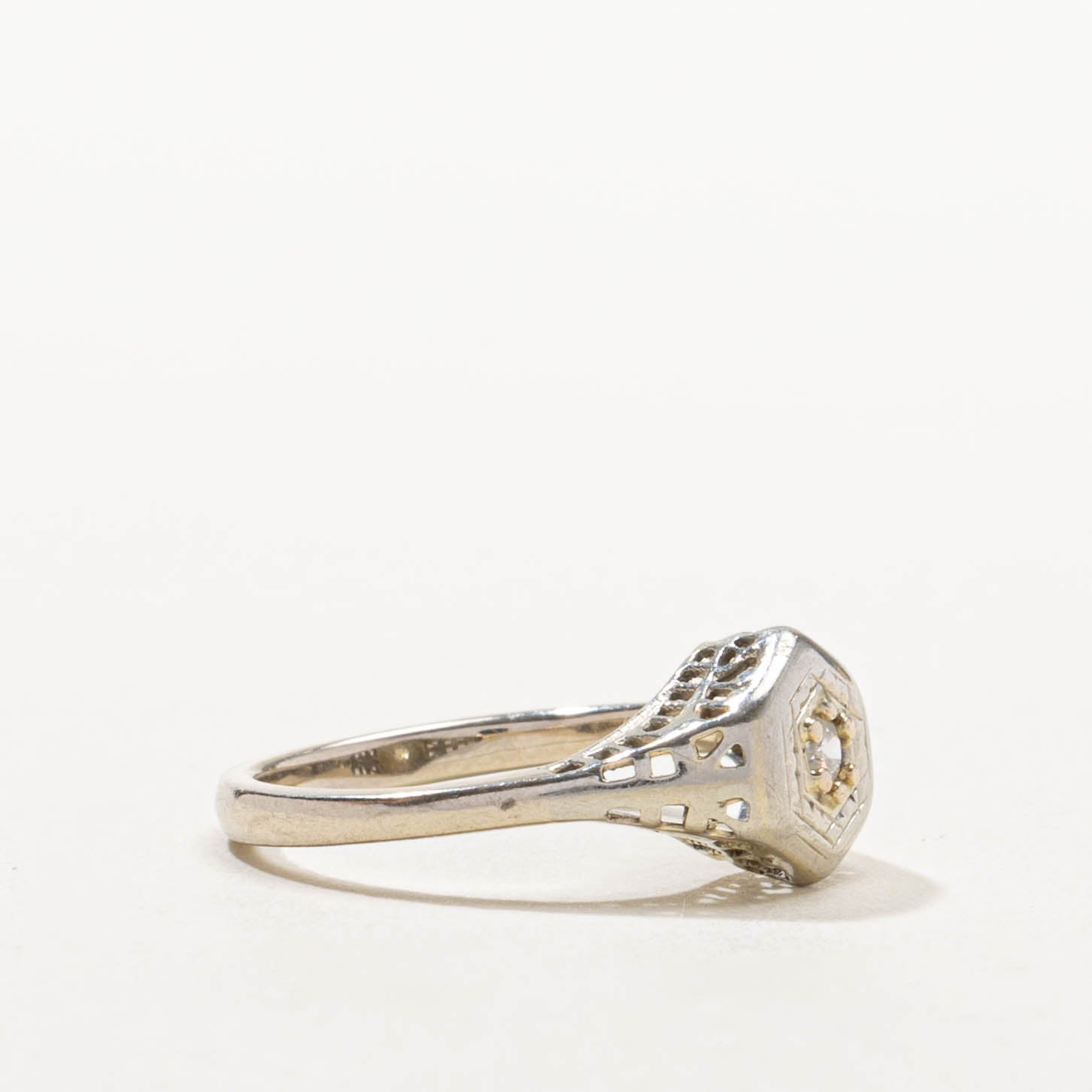 14k Illusion Set Diamond Hexagon Ring | SZ 5
