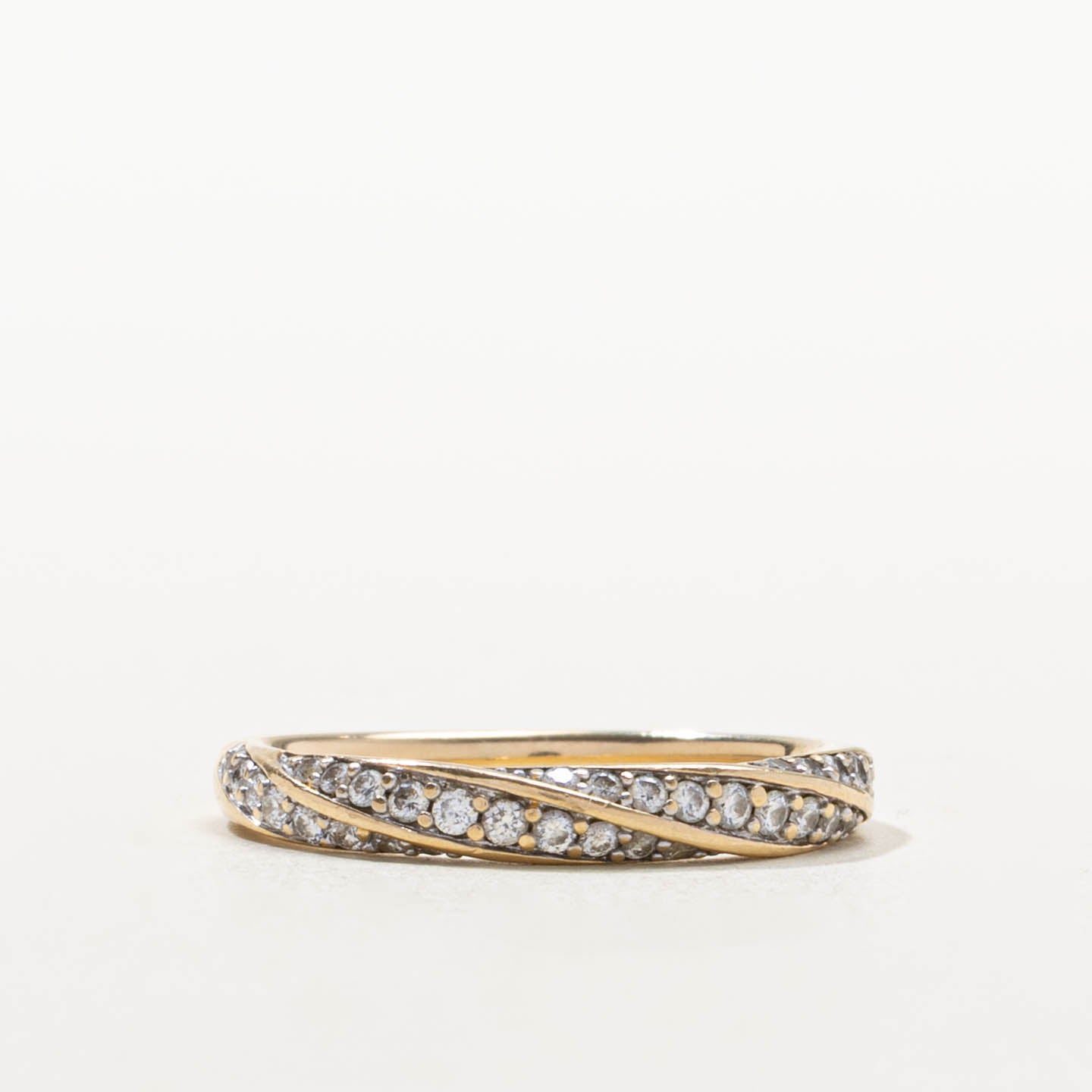 14k Semi Eternity Diamond Twisted Band | SZ 7
