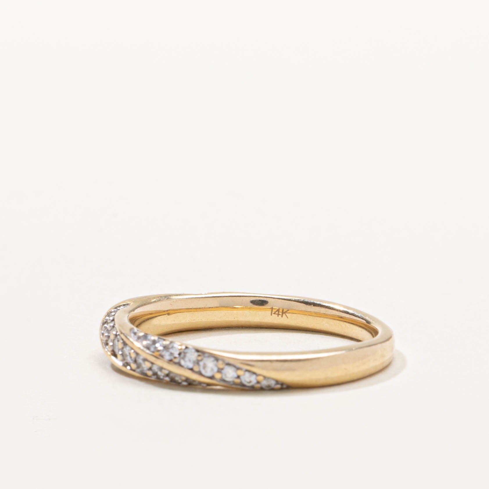 14k Semi Eternity Diamond Twisted Band | SZ 7
