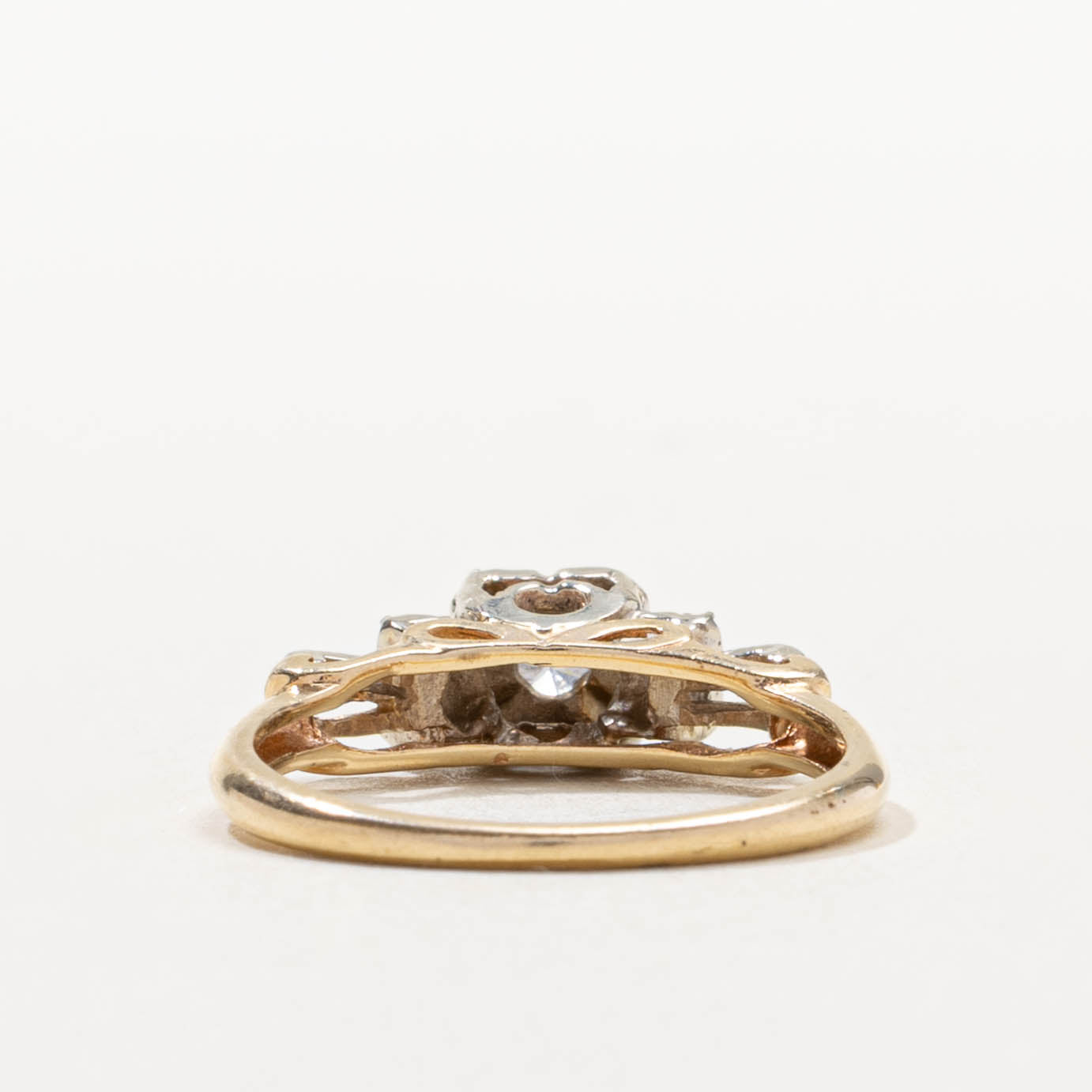 14k Illusion Set Diamond Accented Textured Ring | SZ 4.75