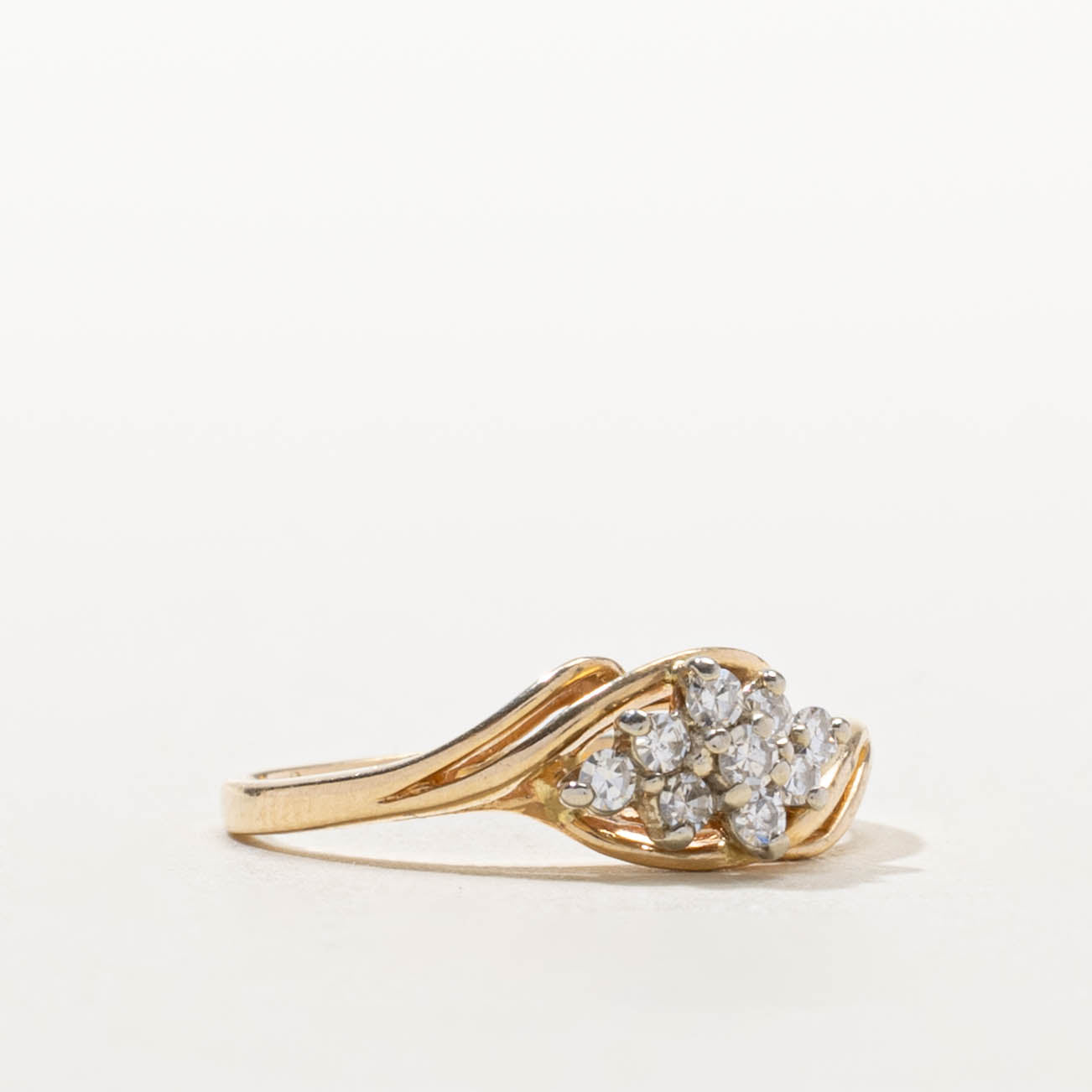 14k Diamond Marquise Cluster Grooved Ring | SZ 5