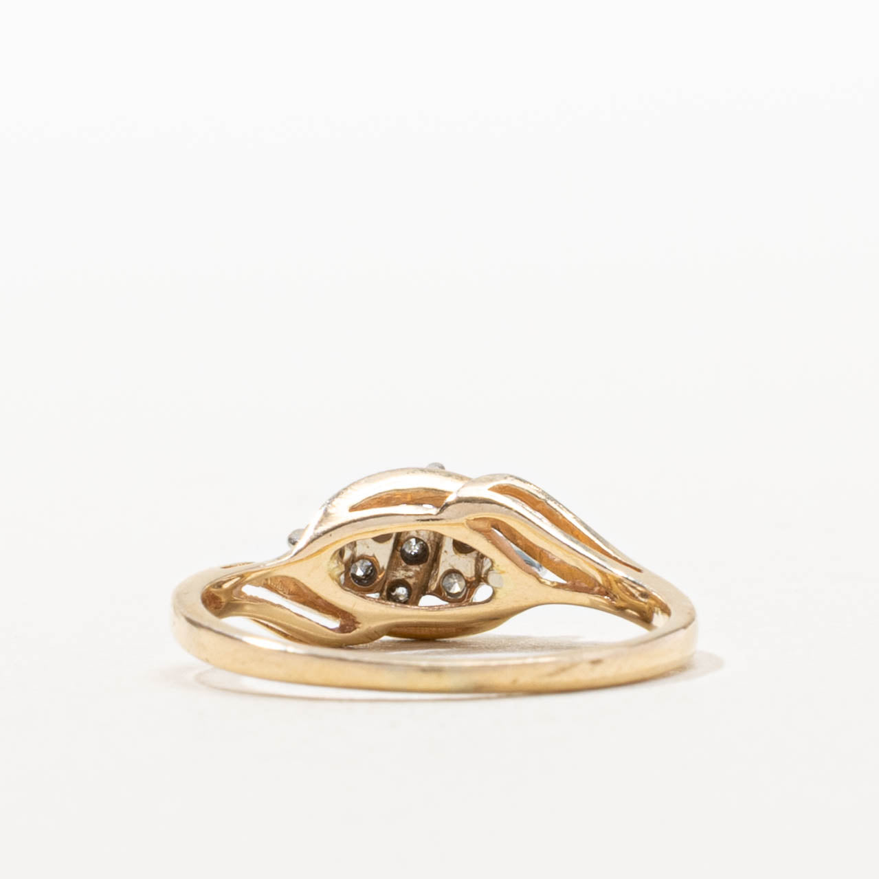 14k Diamond Marquise Cluster Grooved Ring | SZ 5