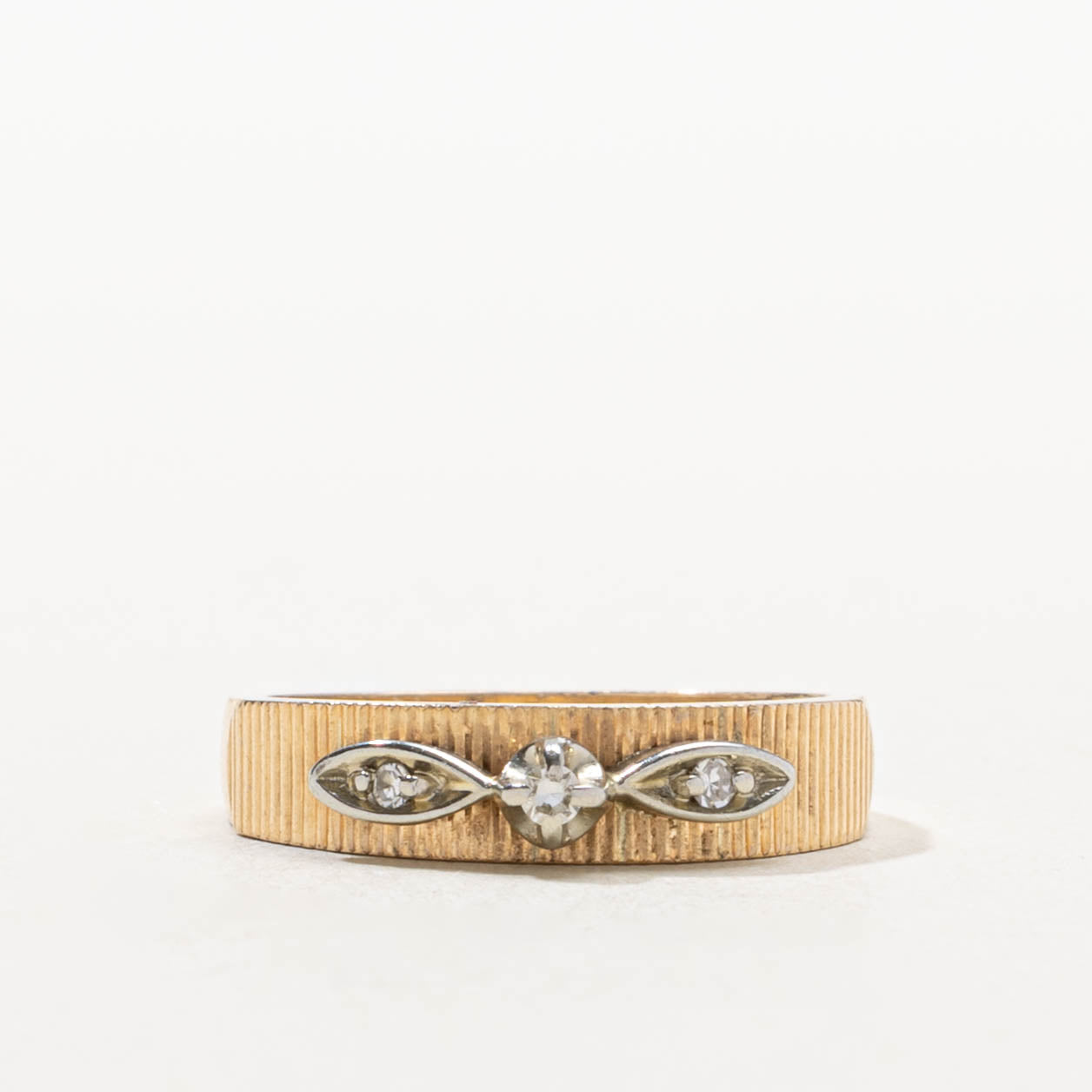 Vintage Canadian Diamond Accented Fluted Band | SZ 4.25
