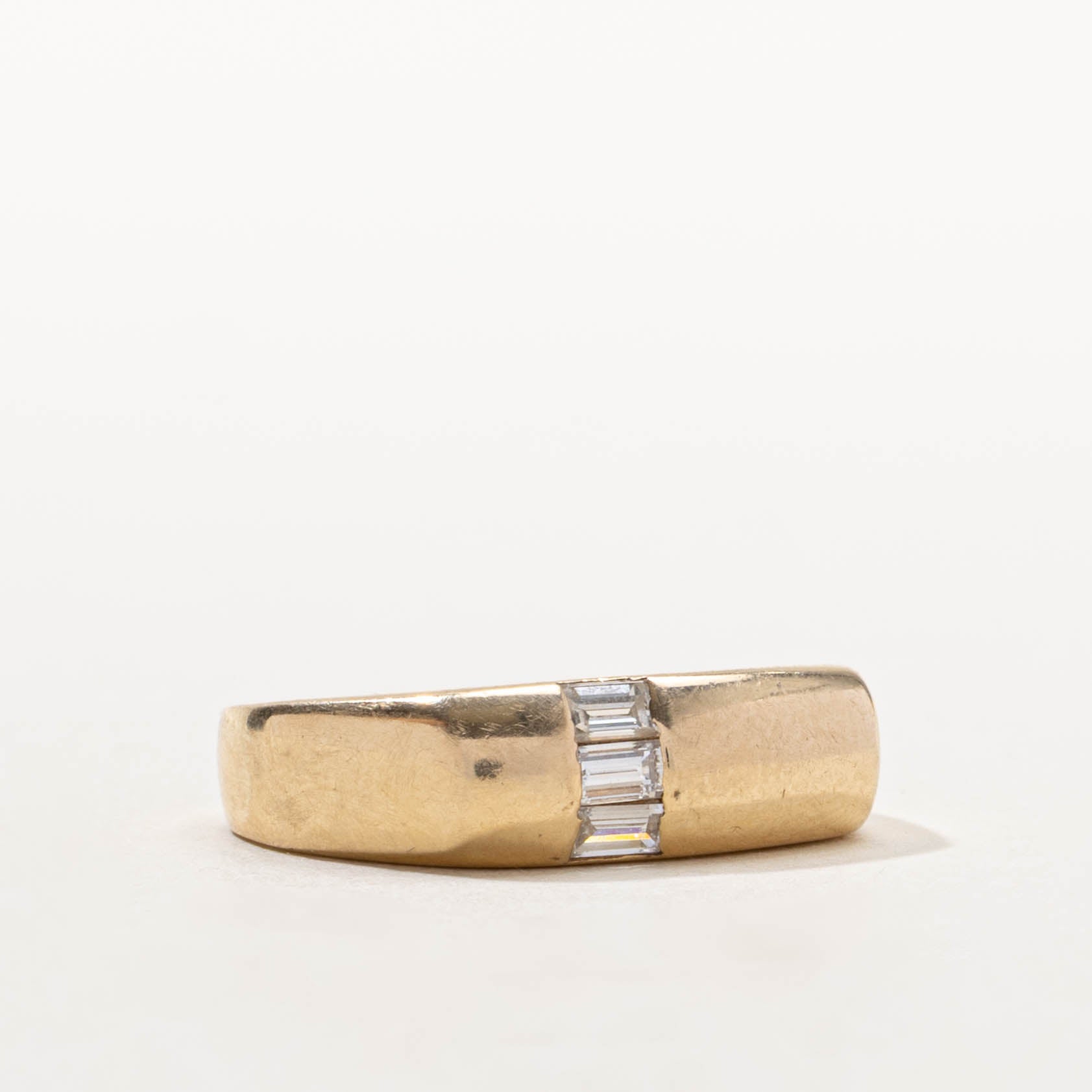 14k Baguette Cut Diamond Accented Soft Square Band | SZ 7.25
