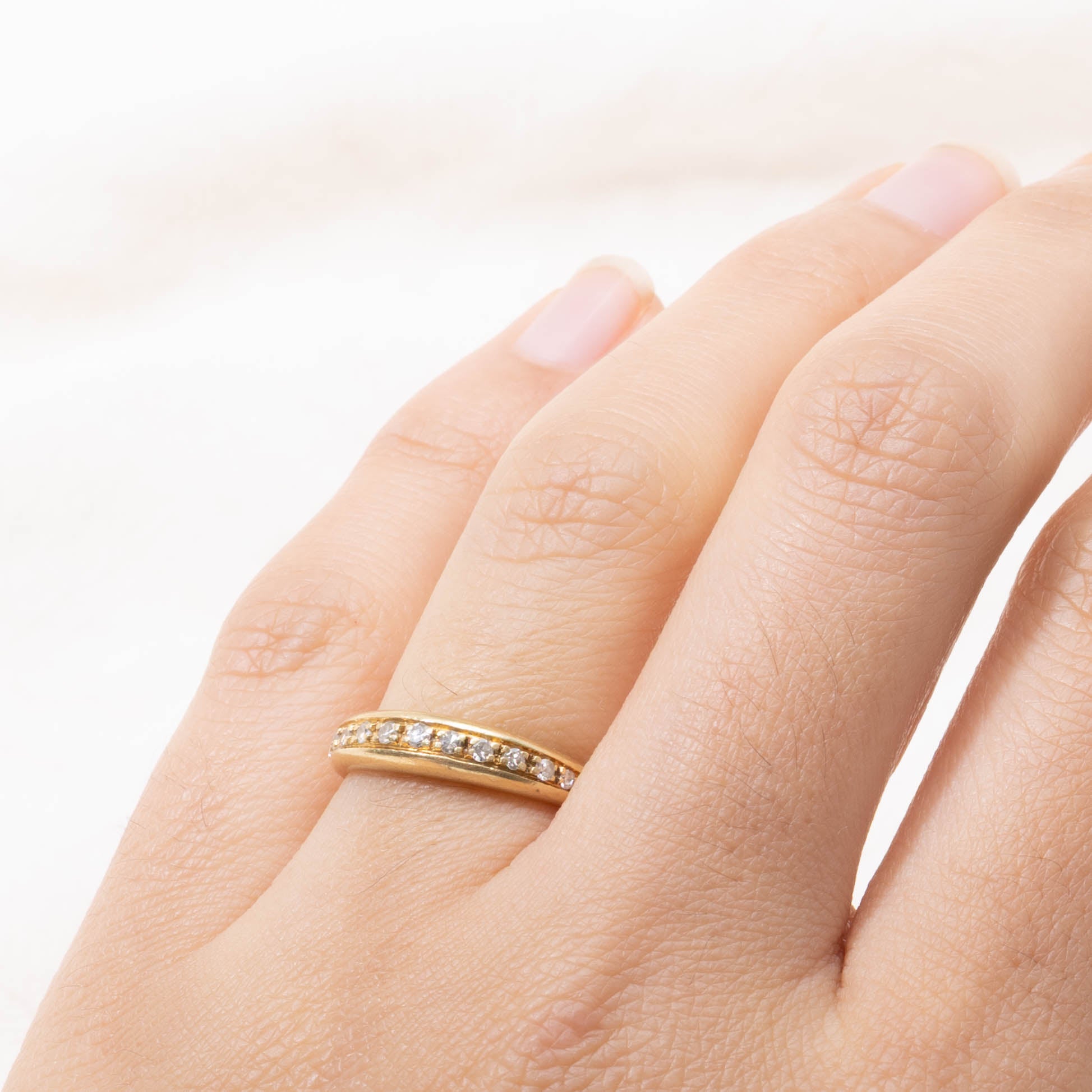 18k Semi Eternity Diamond Grooved Band | SZ 6.5