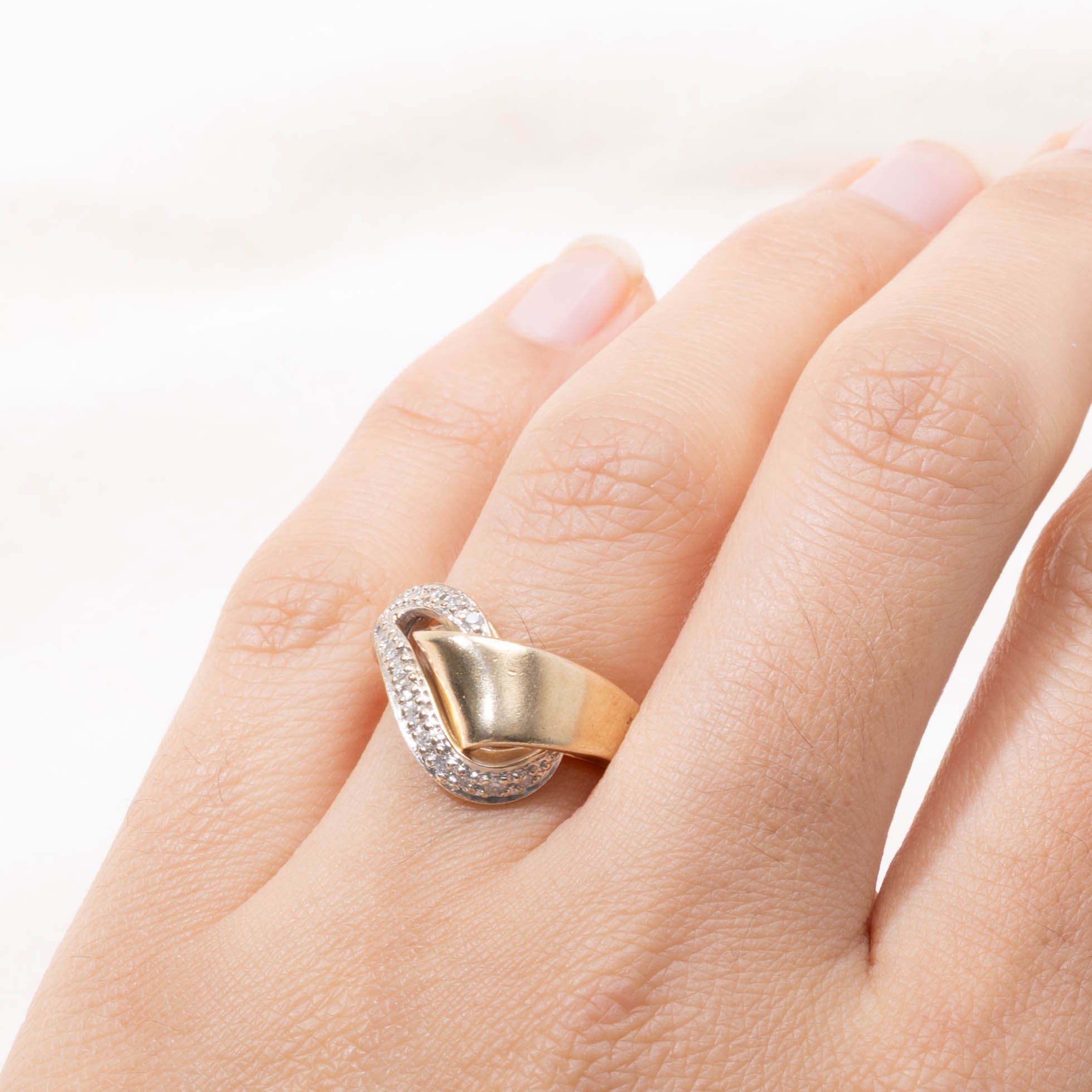 14k Diamond Accent Abstract Ring | SZ 5.5