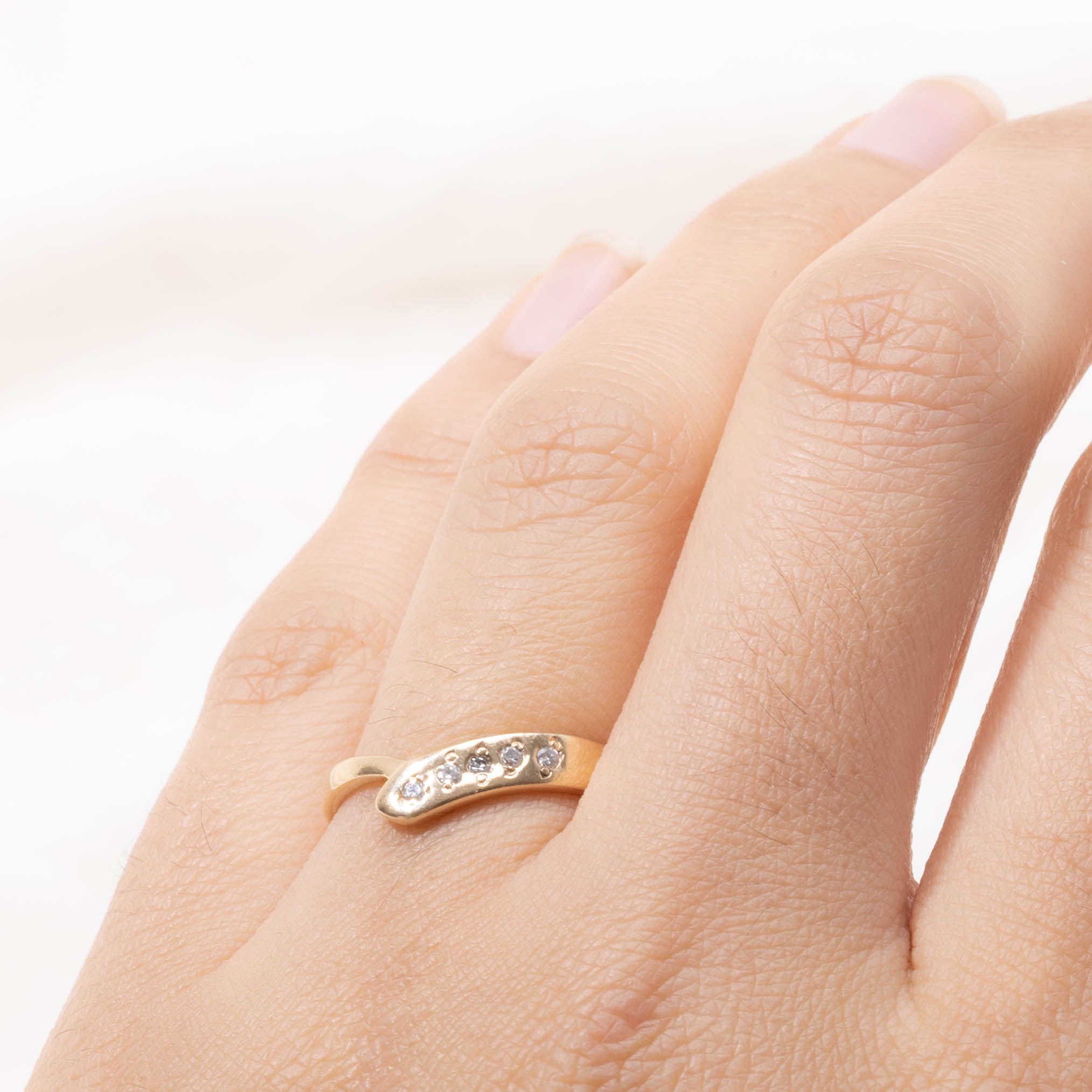 14k Diamond Accented Crossover Ring | SZ 7
