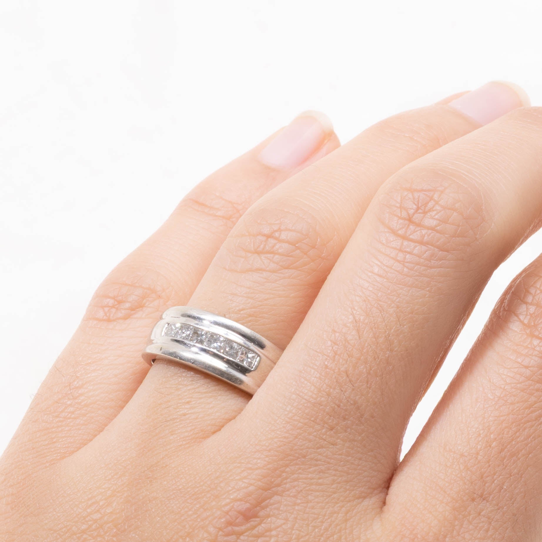 14k Six Stone Princess Cut Diamond Band | SZ 7