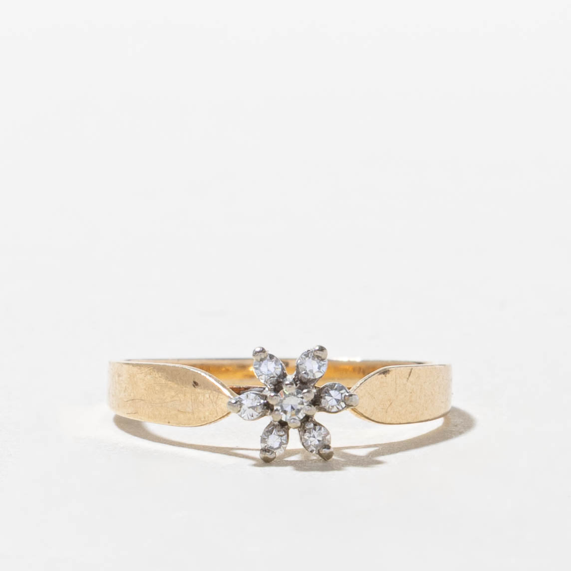 10k Diamond Floral Cluster Ring | SZ 5.5