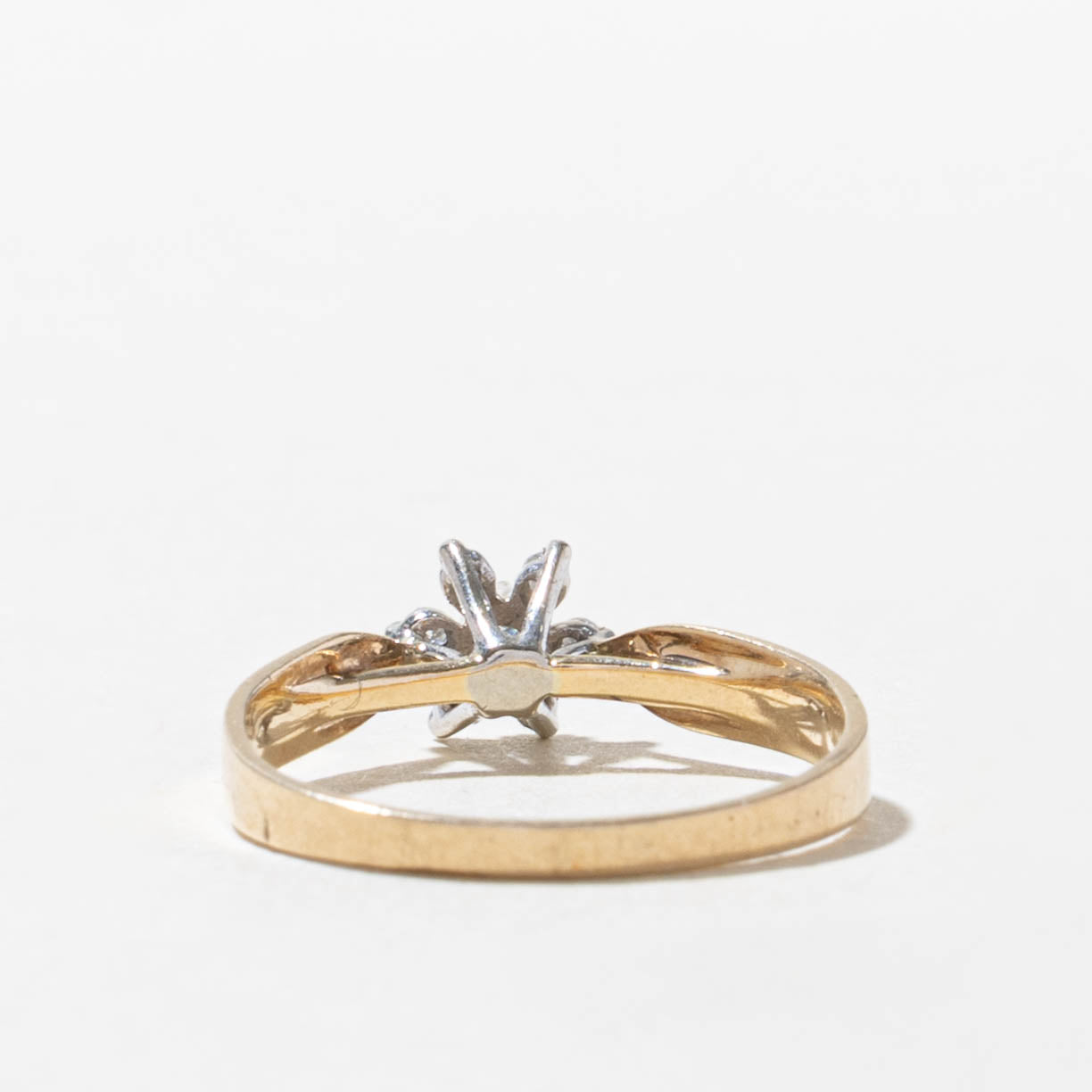 10k Diamond Floral Cluster Ring | SZ 5.5