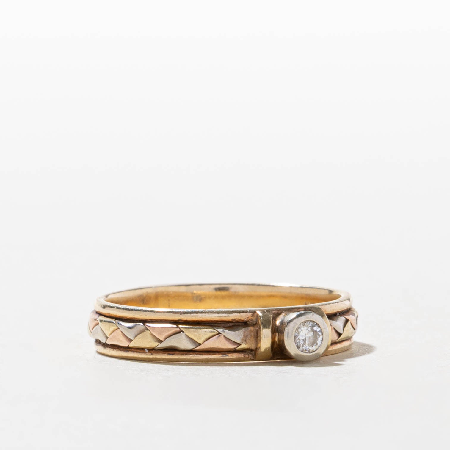 10k Bezel Set Diamond Braided Design Band | 4.05mm | SZ 7.75