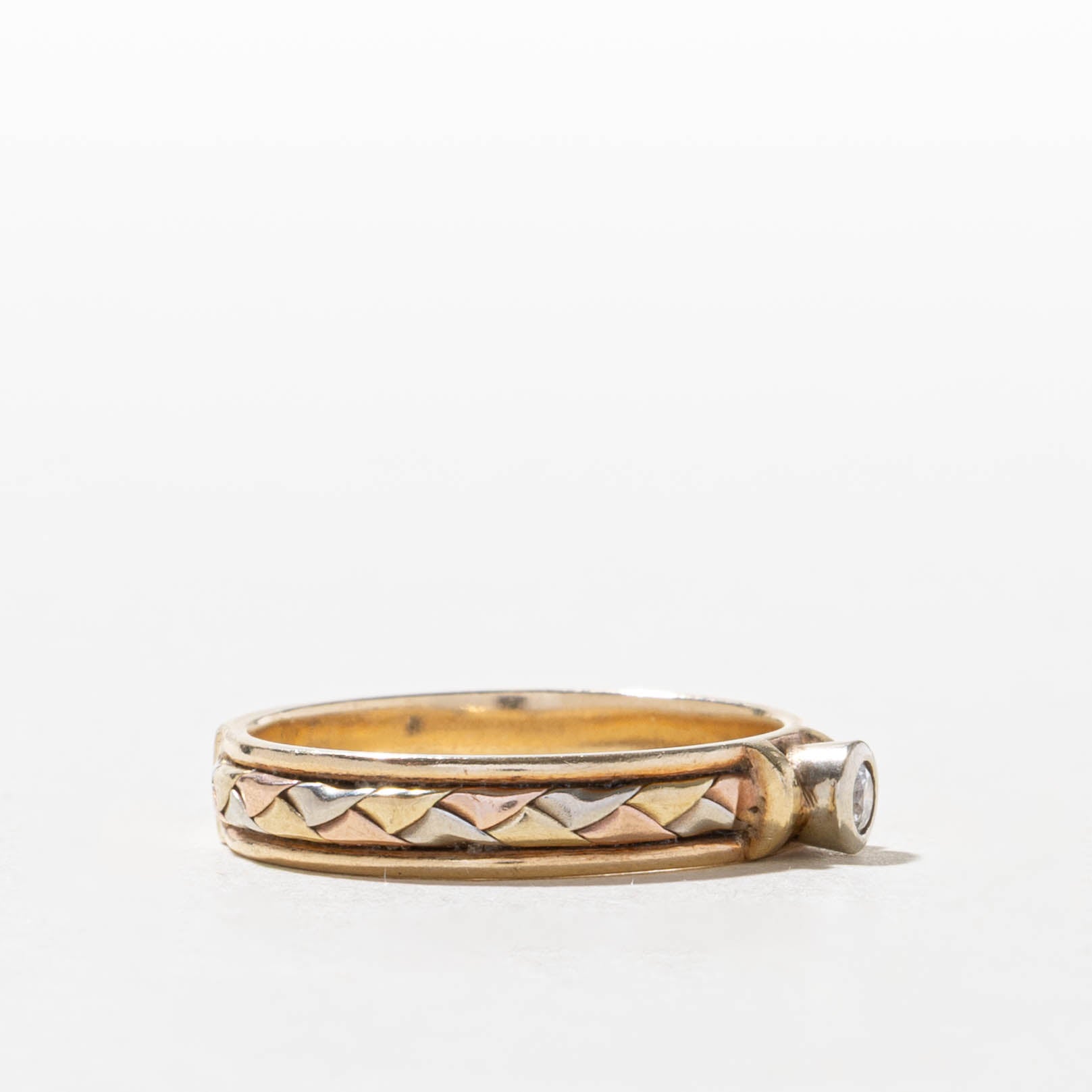 10k Bezel Set Diamond Braided Design Band | 4.05mm | SZ 7.75